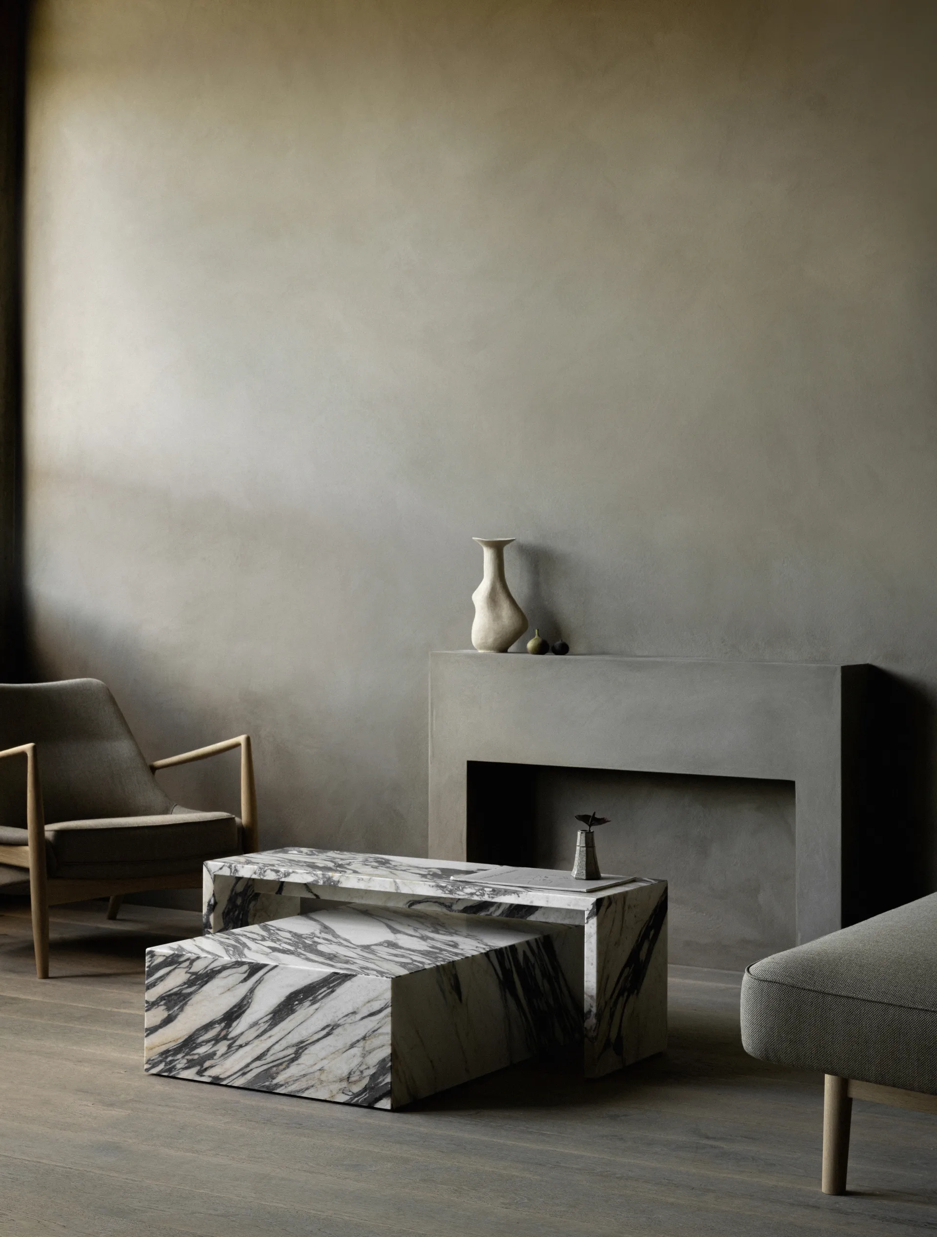 Mesa de apoio Plinth Bridge, Calacatta Viola Audo Copenhagen