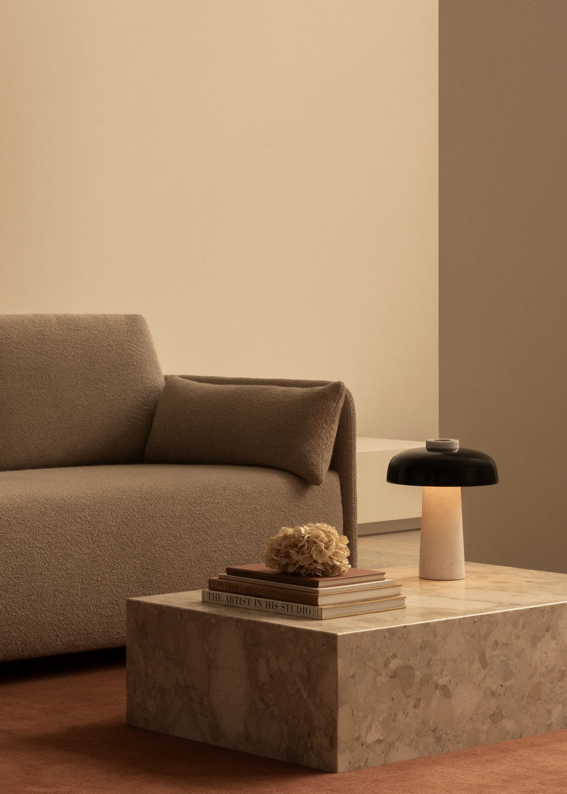 Mesa de centro Plinth, Grey galaxy, low Audo Copenhagen