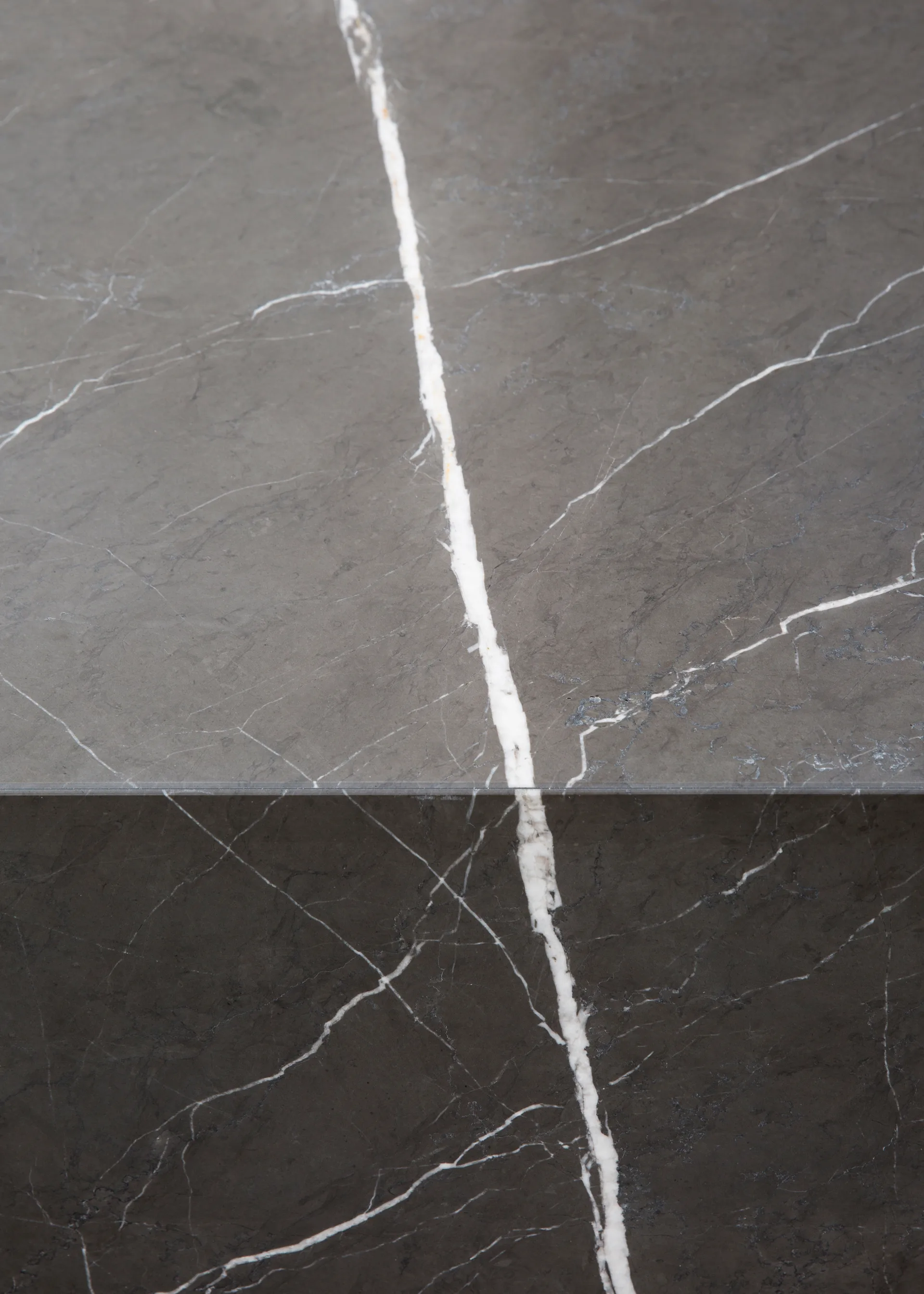 Plinth tall mesa lateral 30x30x51 cm, Brown Audo Copenhagen