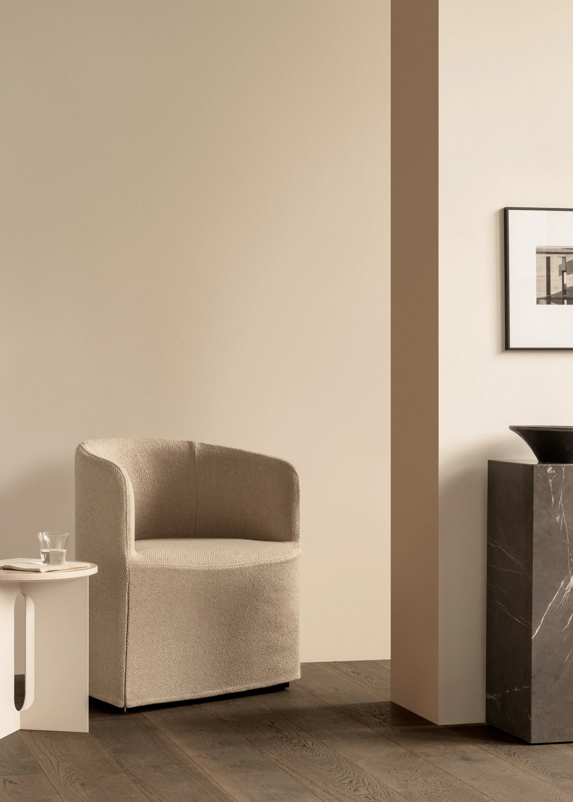 Plinth tall mesa lateral 30x30x51 cm, Grey galaxy Audo Copenhagen