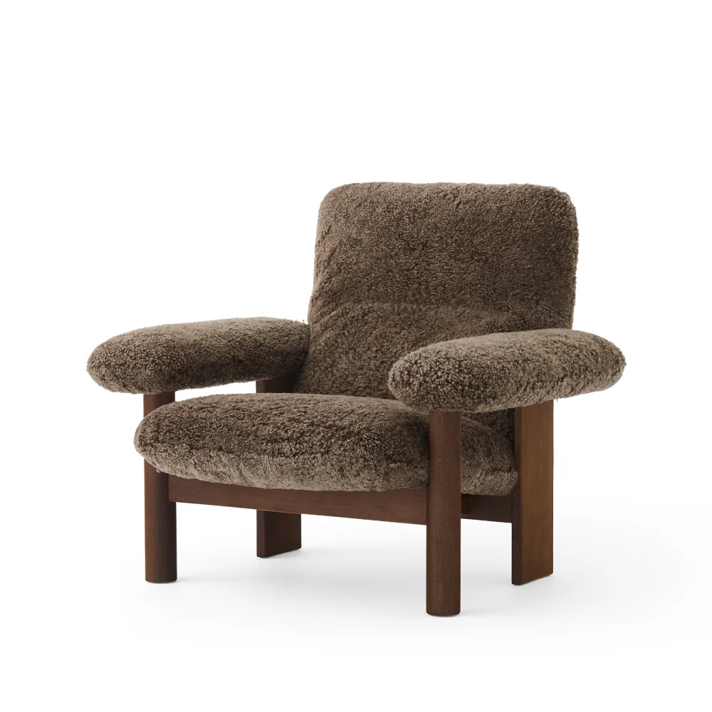 Poltrona Brasilia, Dark oak-Root sheepskin Audo Copenhagen