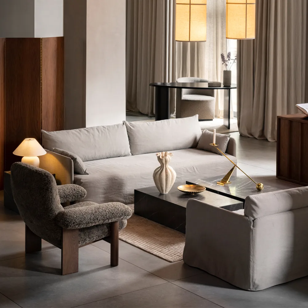 Poltrona Brasilia, Oiled oak-Root sheepskin Audo Copenhagen