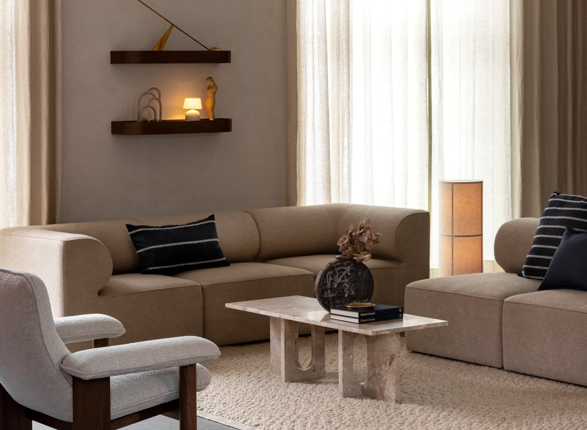 Prateleira Epoch 79 cm, Carvalho tingido escuro Audo Copenhagen