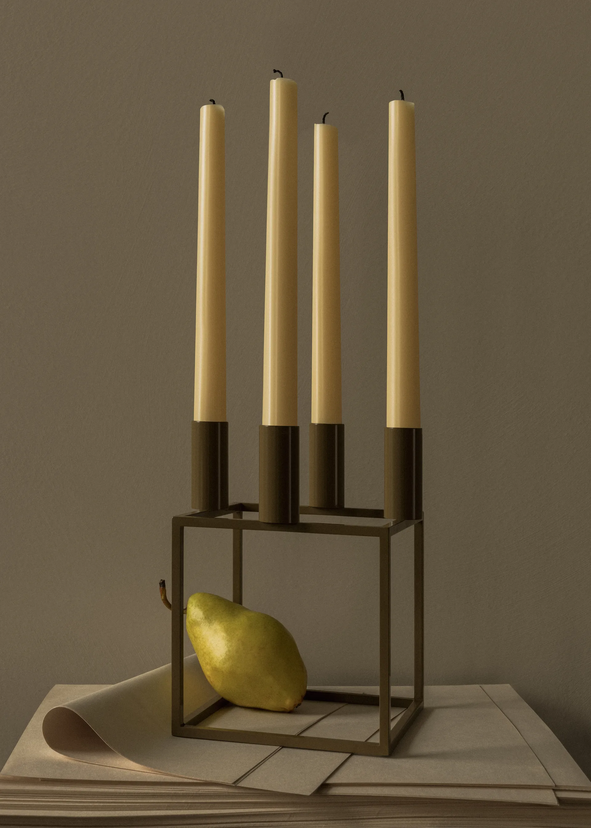 Suporte de velas Kubus 4, Olive Audo Copenhagen