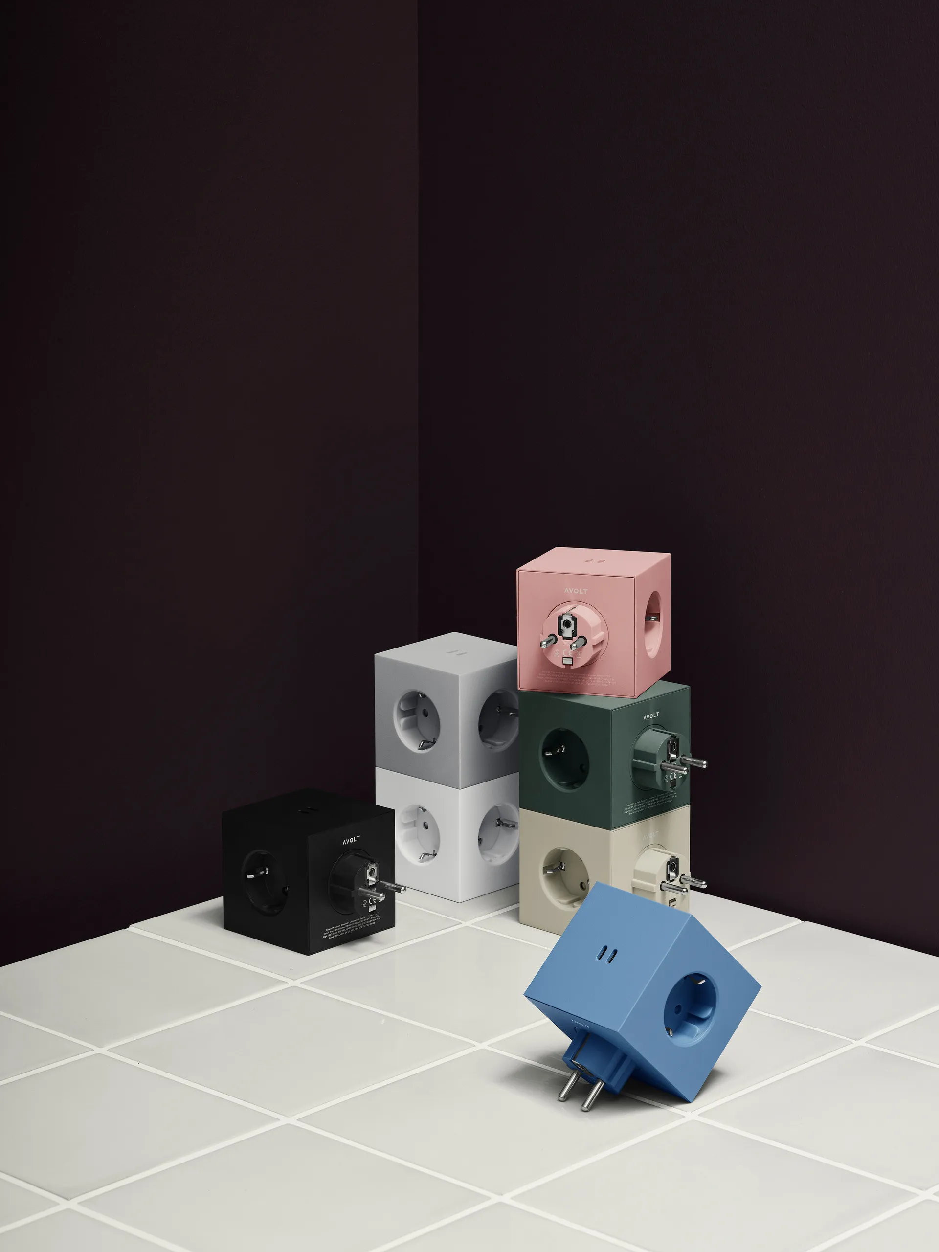 Adaptador tomada quadrado 2 , Martinelli Luce Opal White Avolt