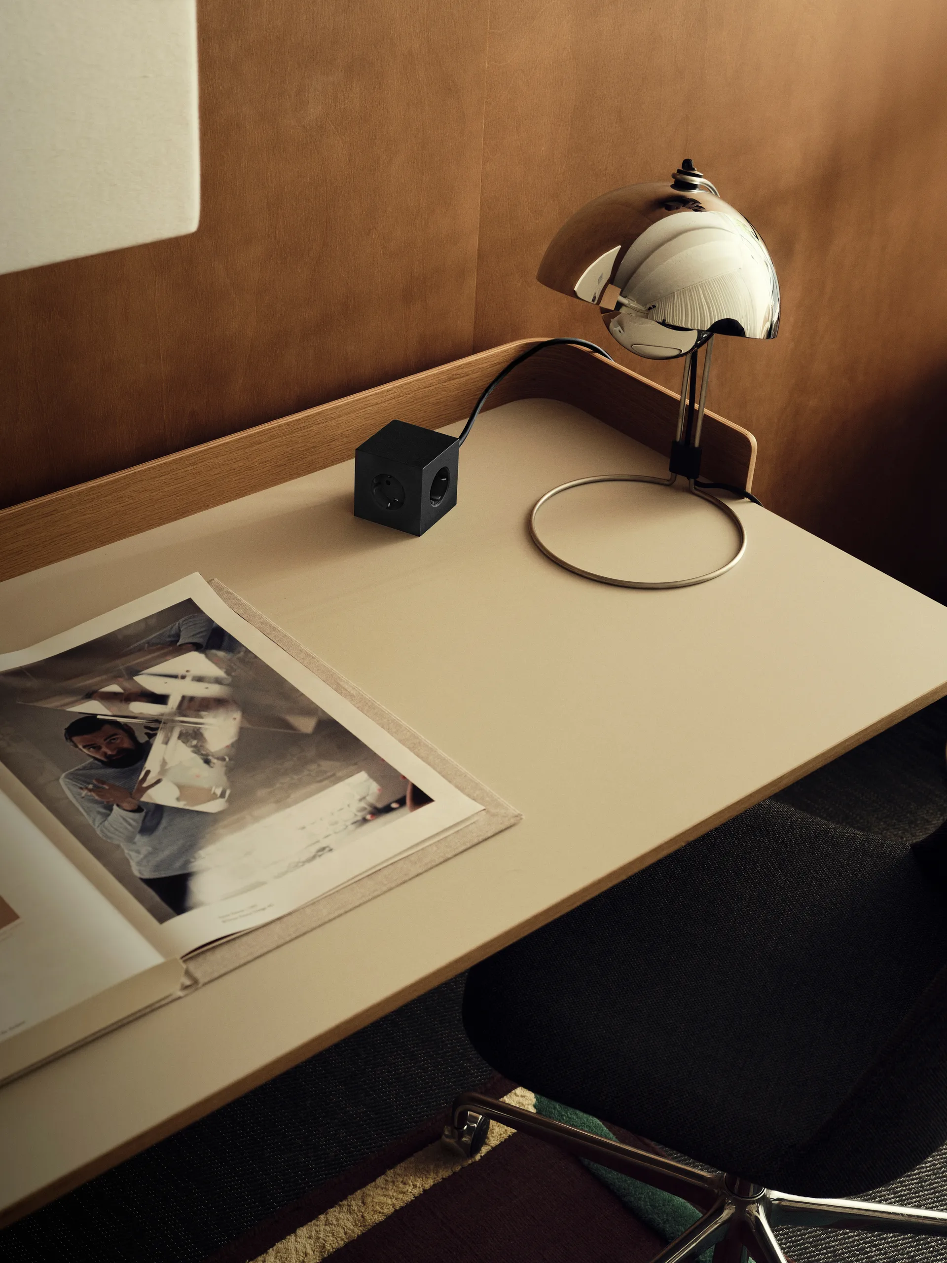 Square 1 tomada múltipla com USB-C 30W 3 m, Stockholm Black Avolt