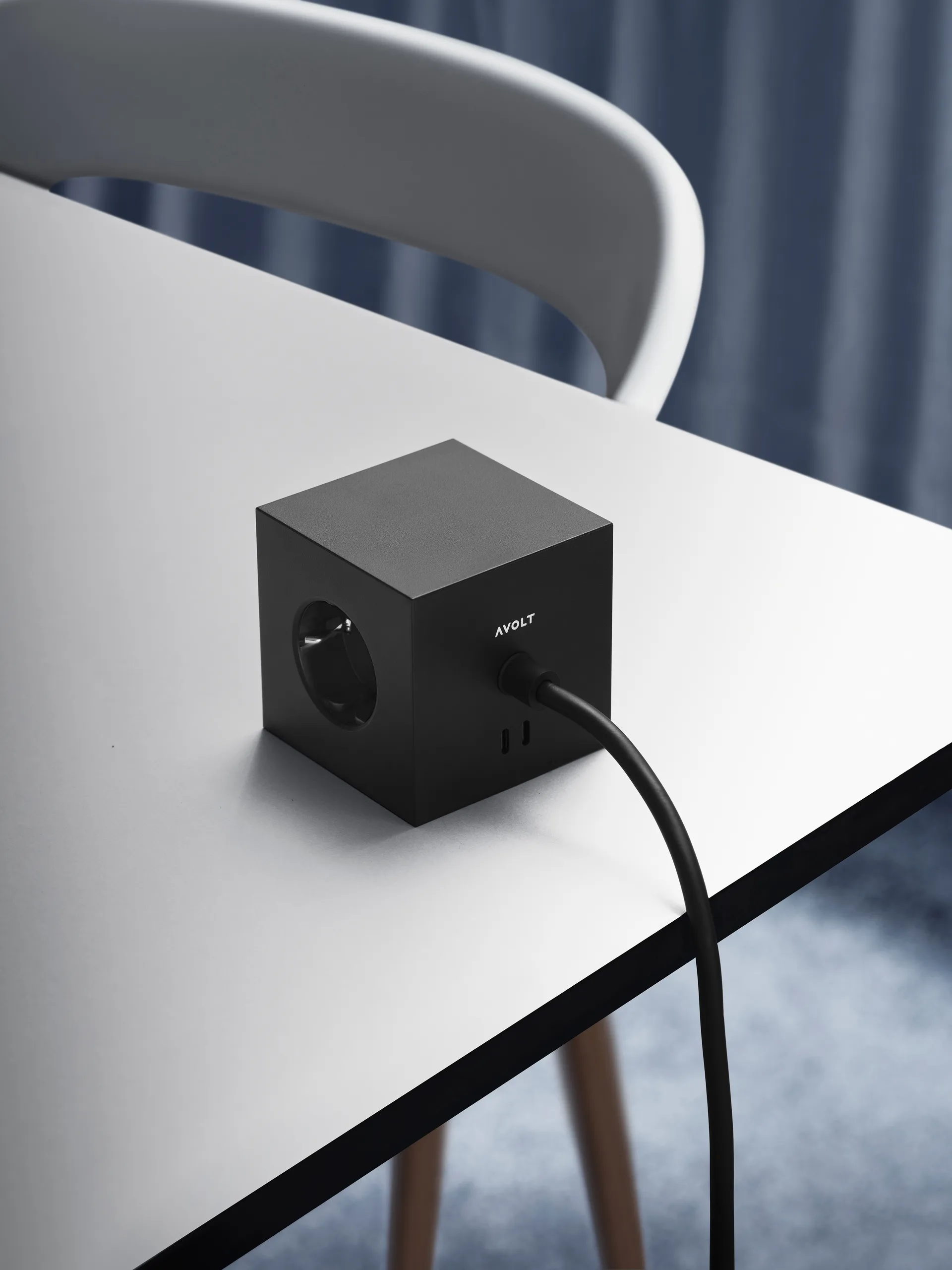 Square 1 tomada múltipla com USB-C 30W 3 m, Stockholm Black Avolt