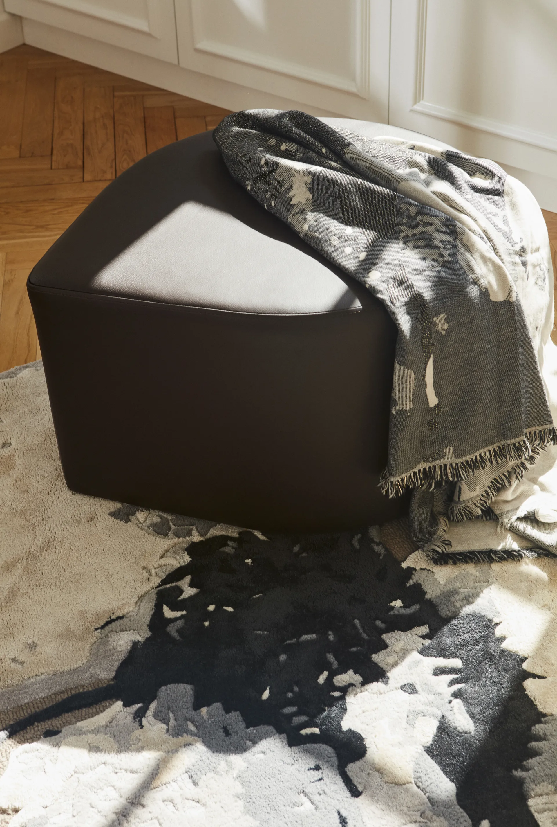 Manta, white-grey AYTM