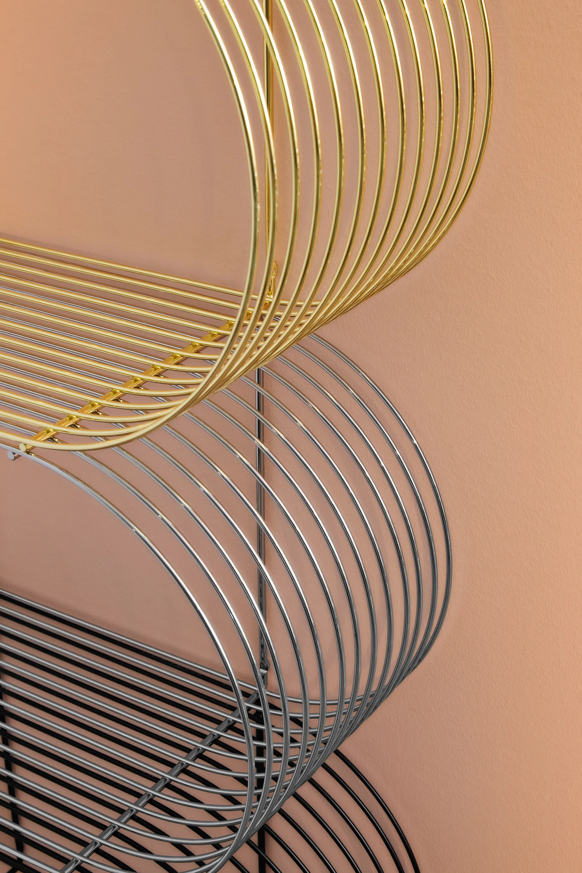 Prateleira de parede Curva, Dourado AYTM