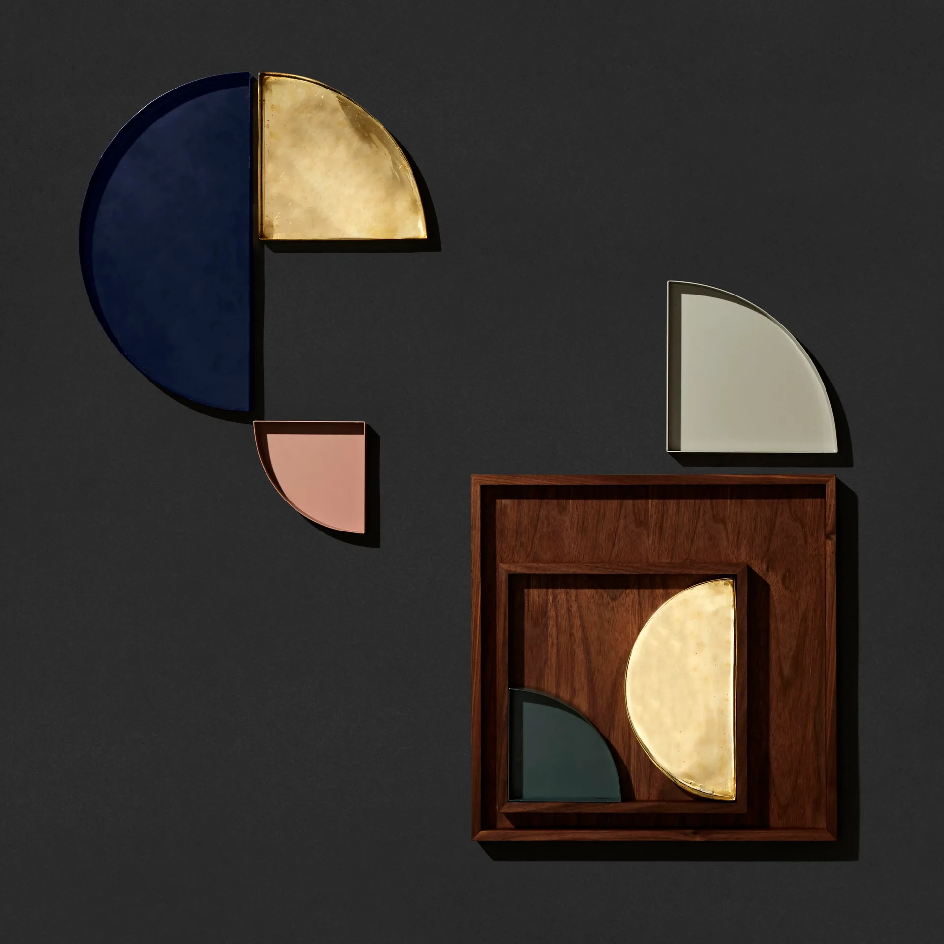 Tabuleiro quadrado em nogueira Unity, grande AYTM