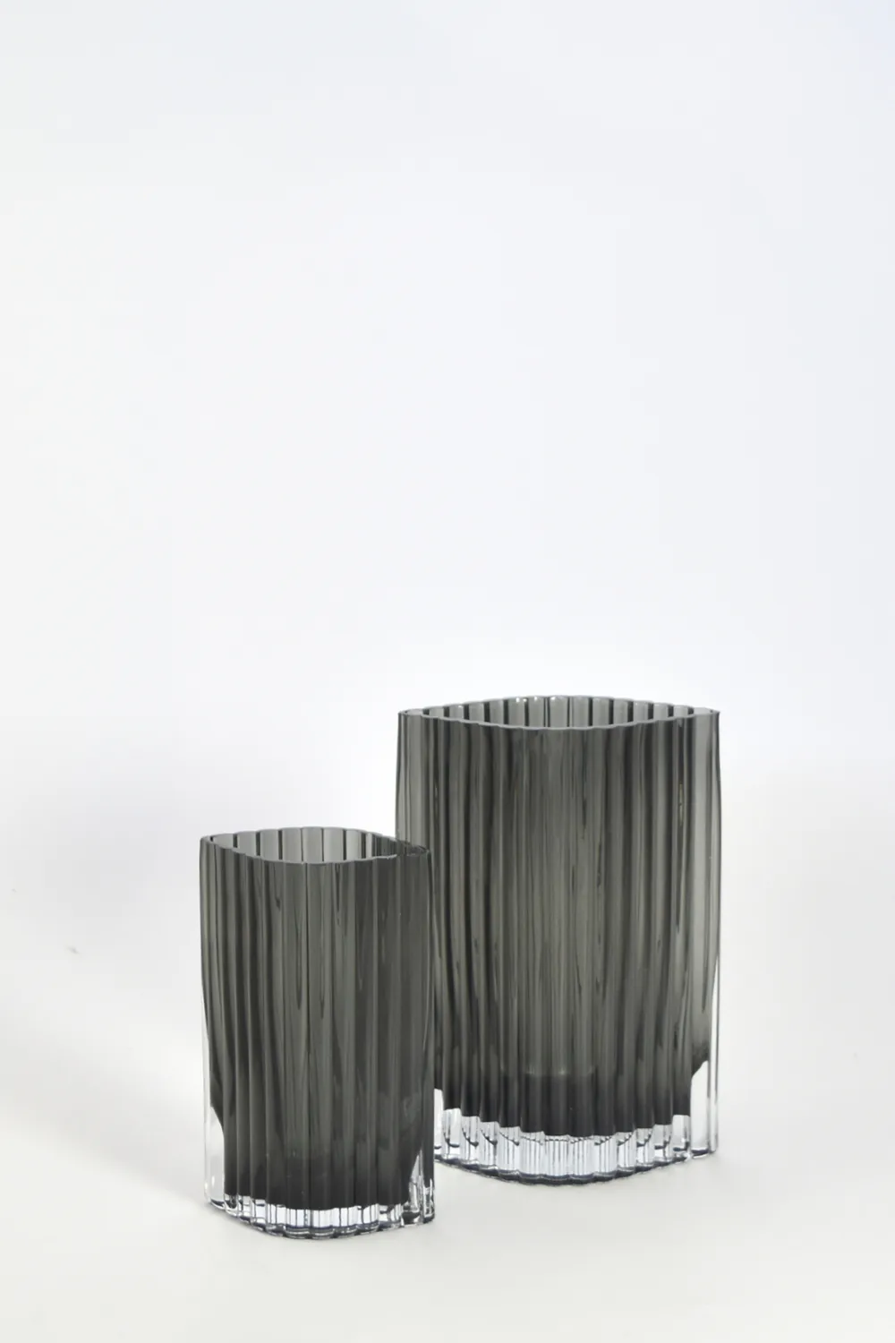 Vaso Folium 20 cm , Preto AYTM