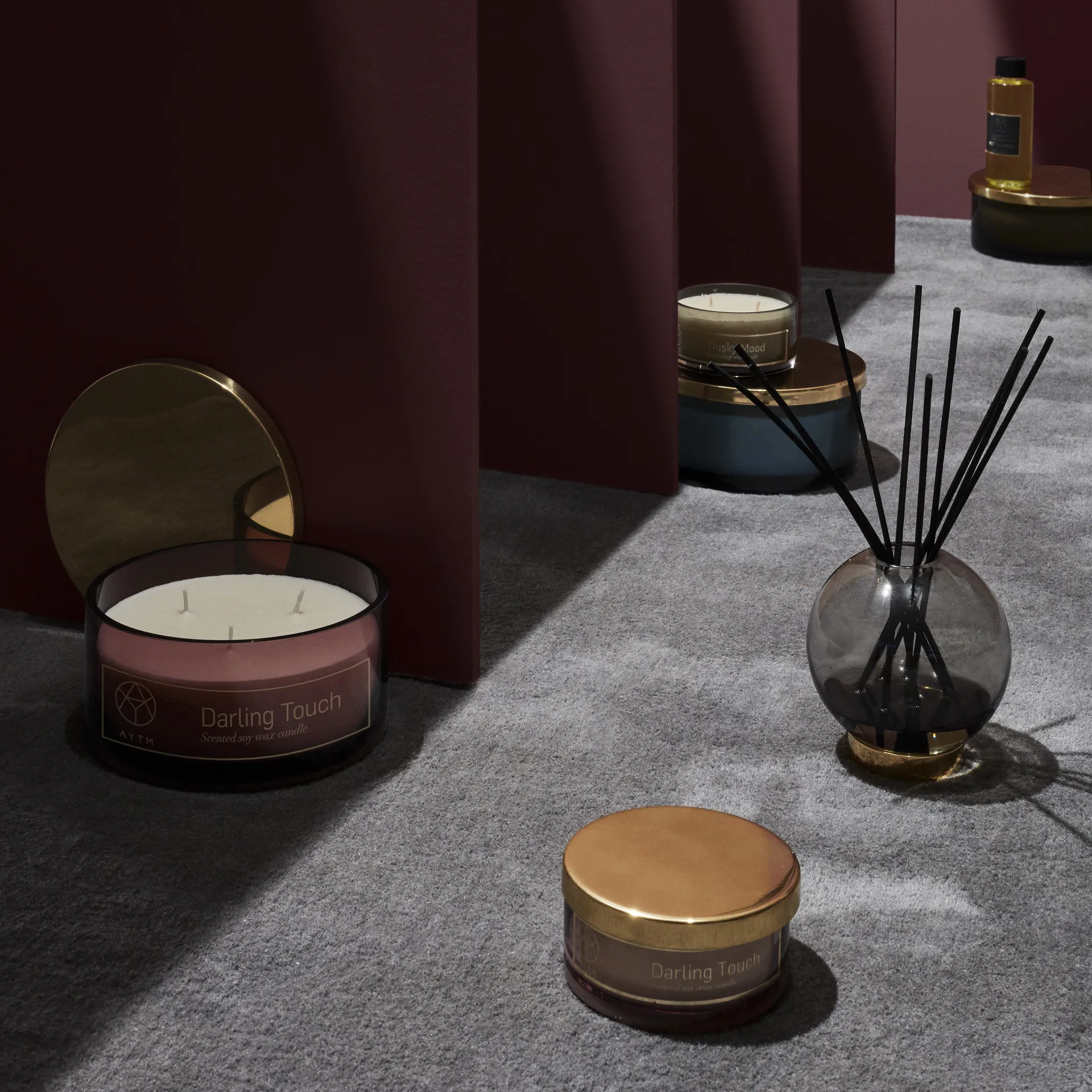 Vaso pequeno Globe, preto-latão AYTM