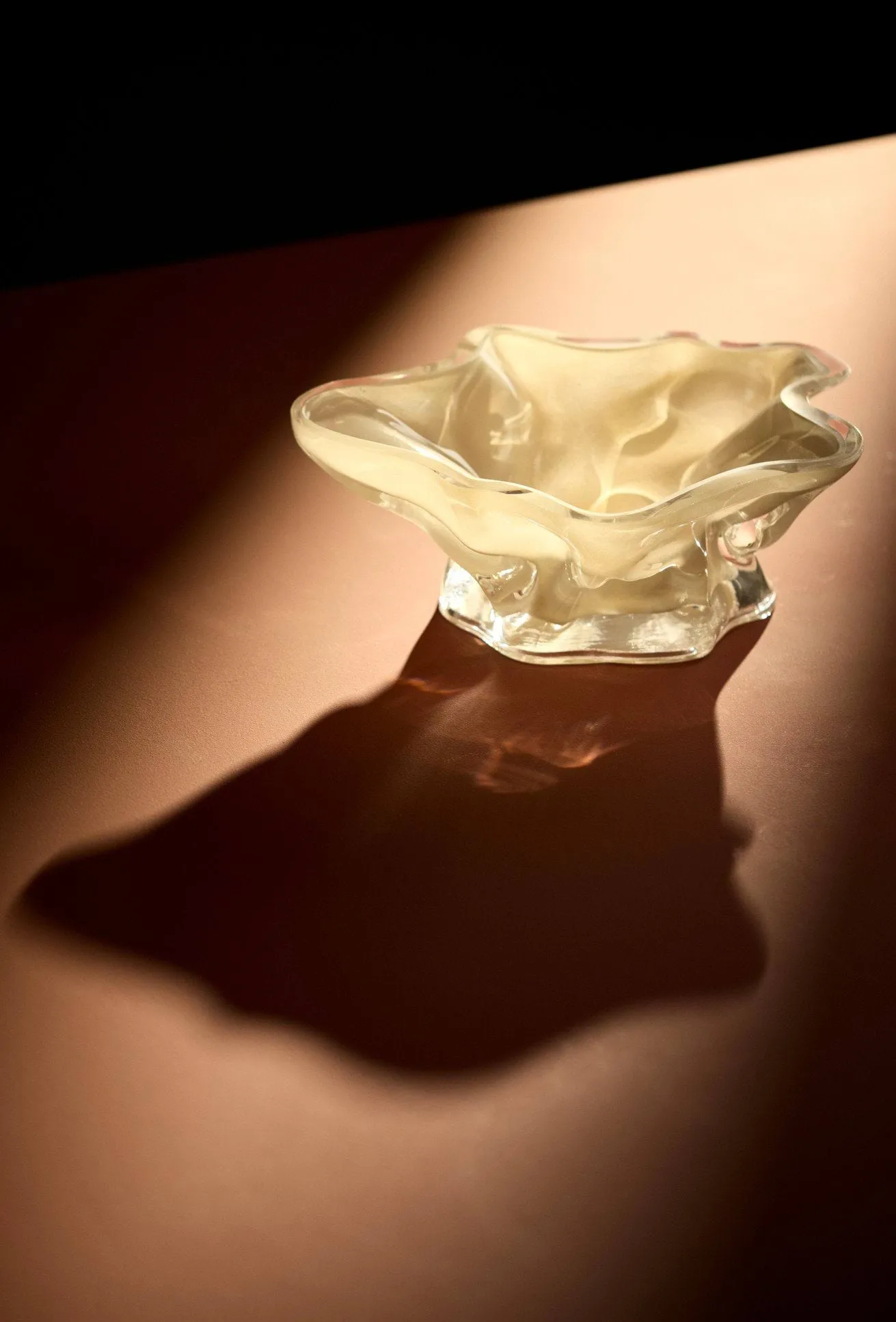 Vena taça decorativa, Creme escuro AYTM