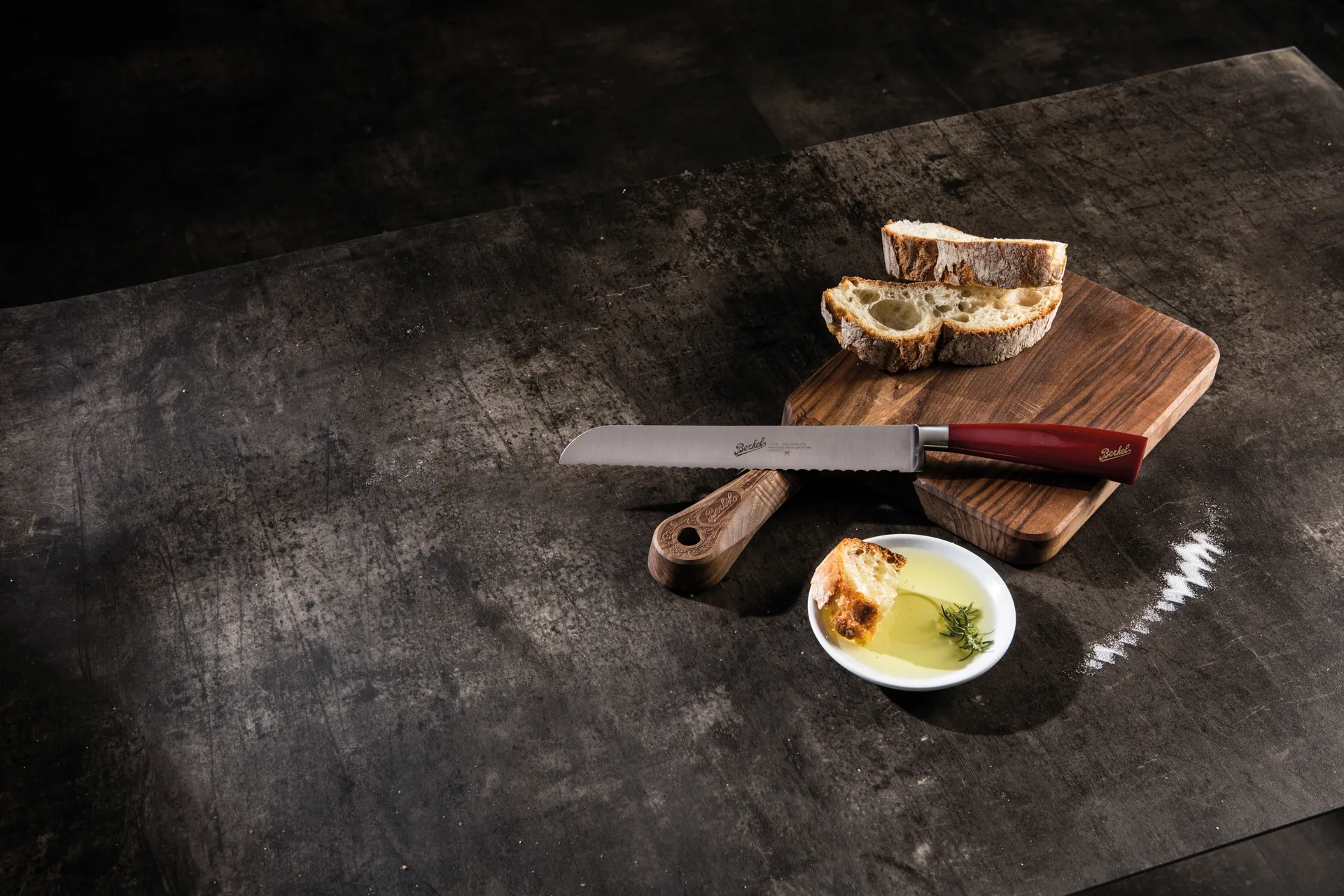 Elegance Red faca de pão, 22 cm Berkel