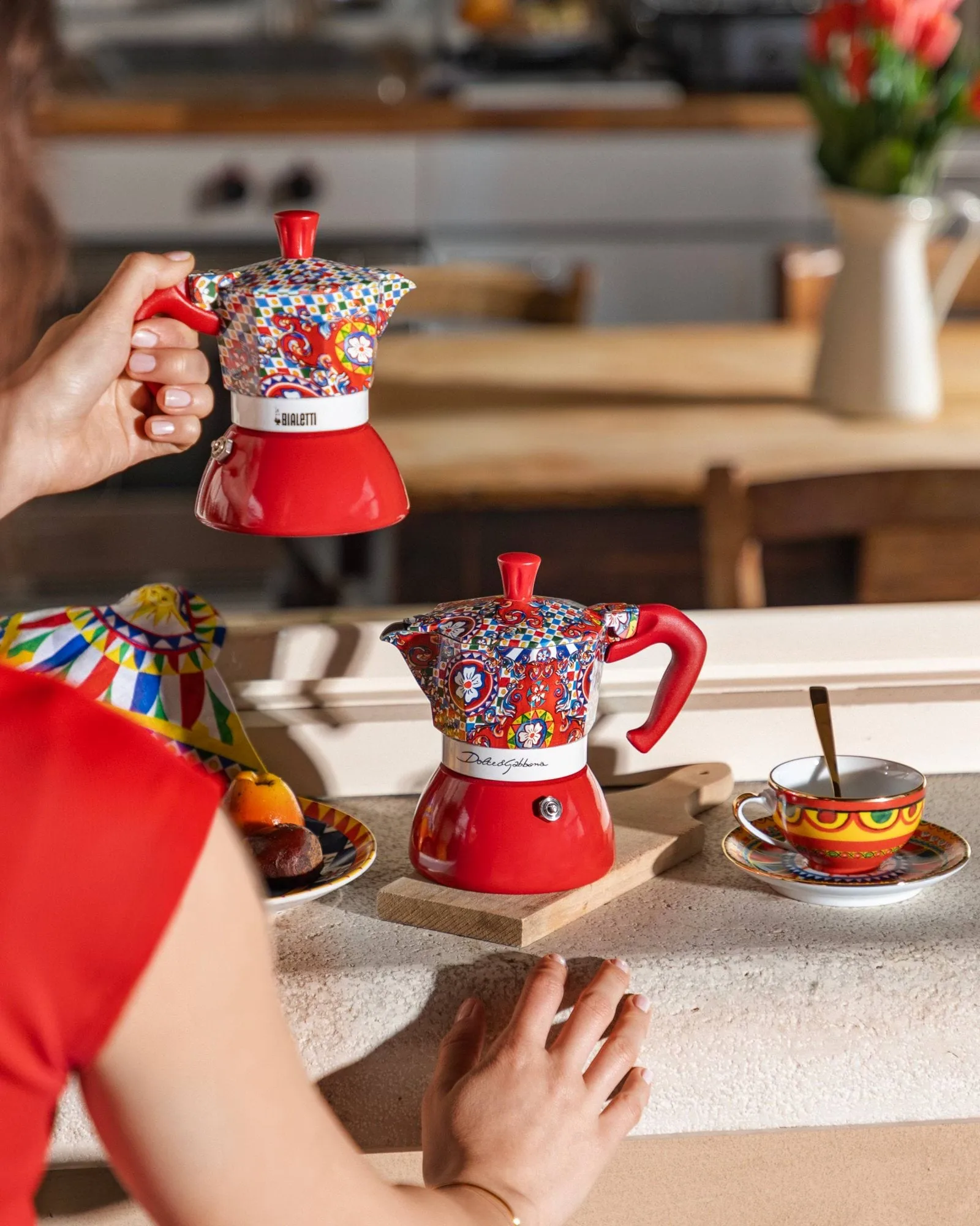Bialetti x Dolce & Gabbana cafeteira moka para indução, Carro siciliano, 2 copos Bialetti