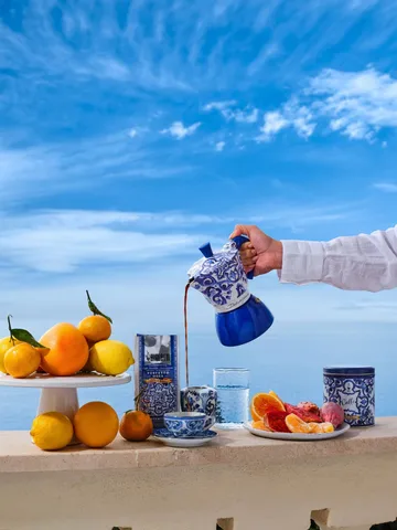 Bialetti x Dolce & Gabbana cafeteira moka para indução - Mediterraneo, 6 chávenas - Bialetti