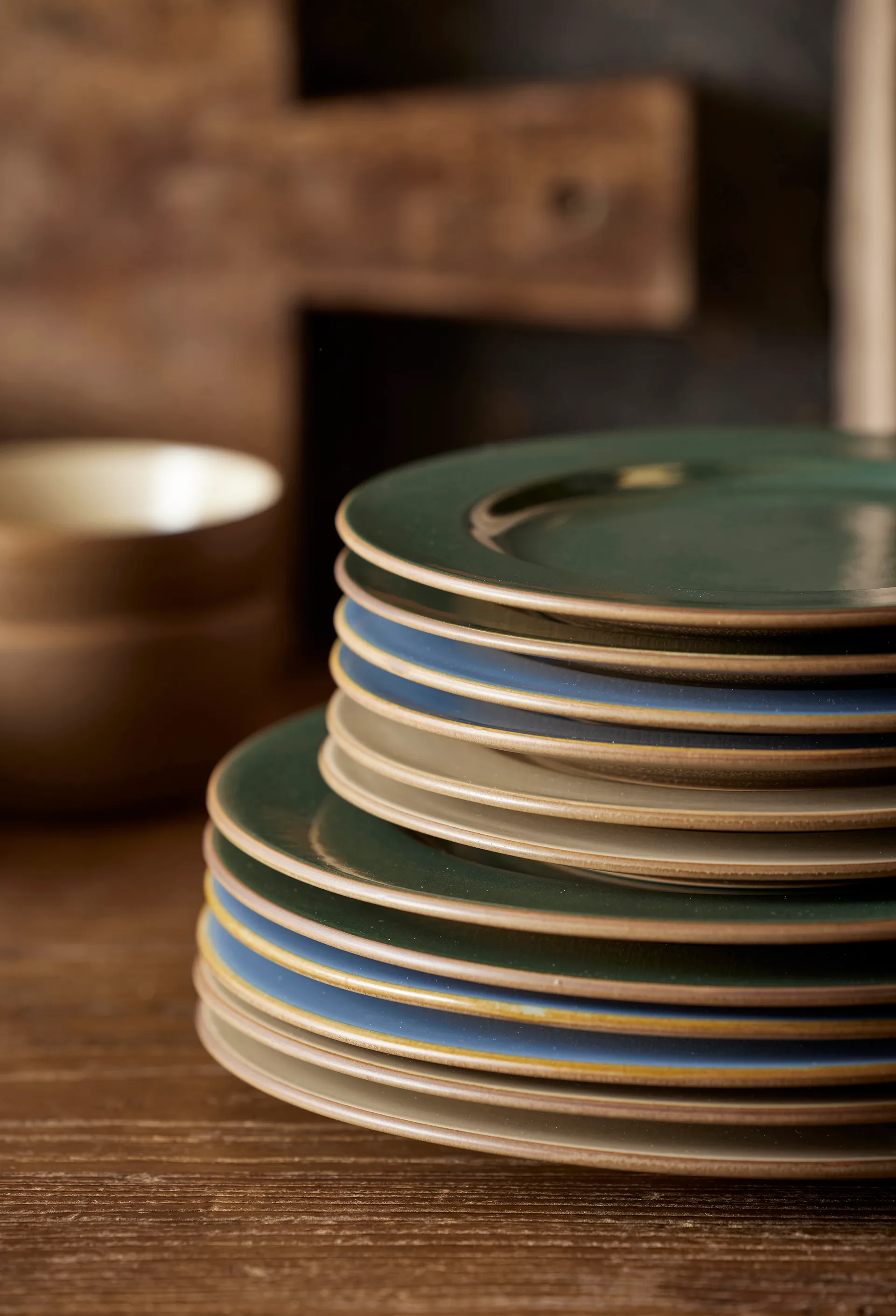 Prato de sobremesa de madeira Bitz Ø22 cm, madeira-forest Bitz