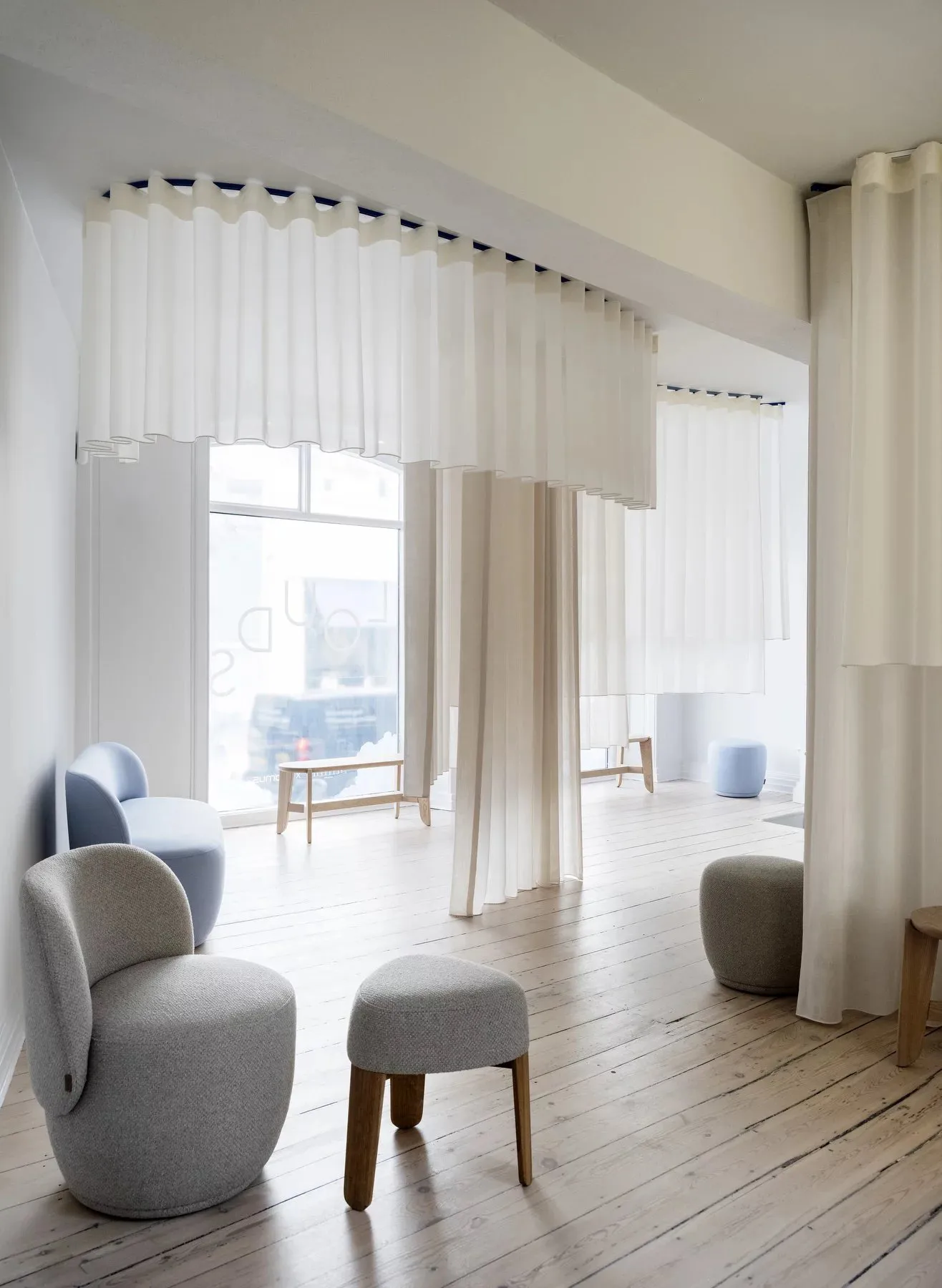 Banco Kuon Ø47x45 cm, Boucla bege blomus