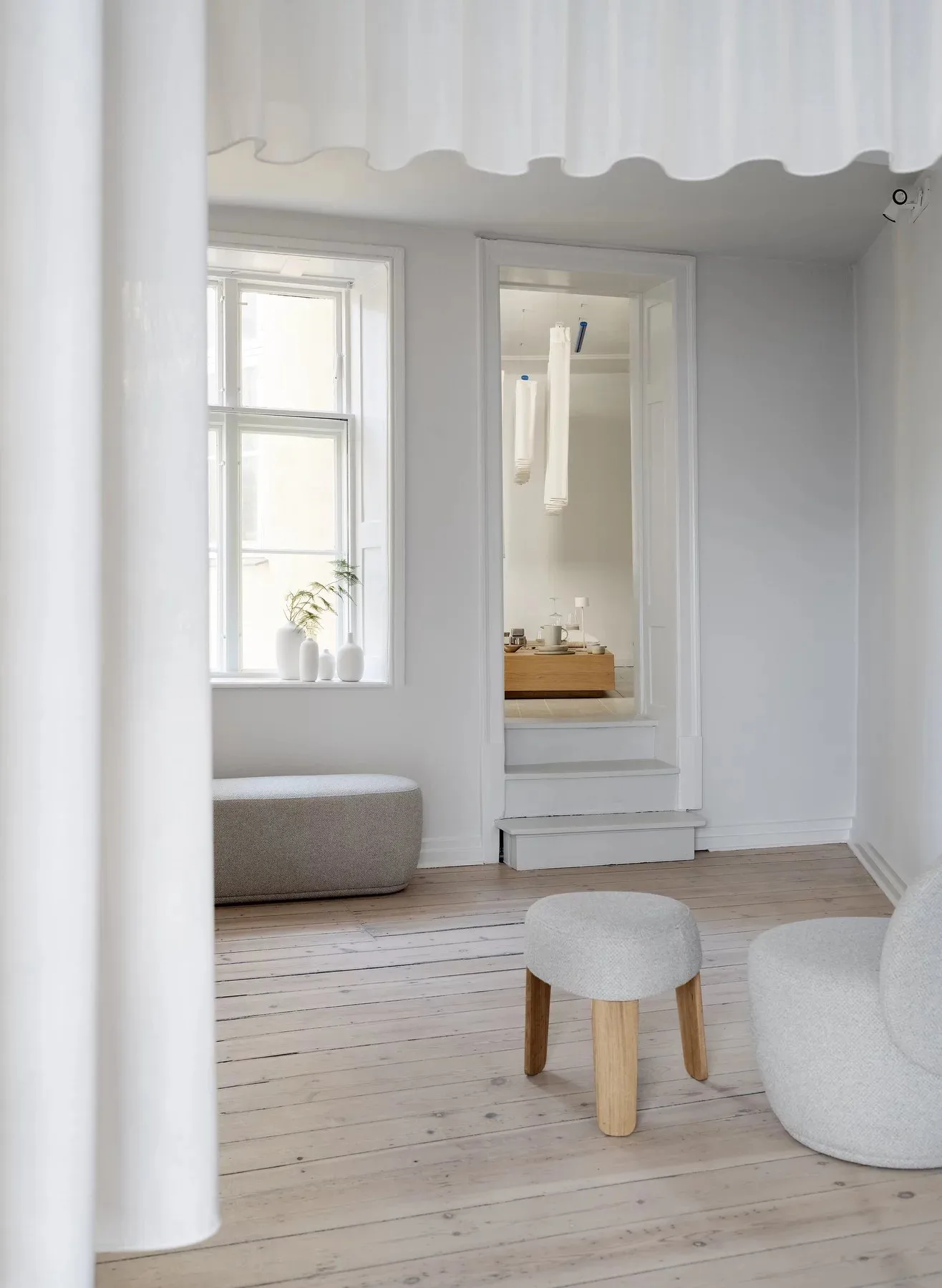 Banco Kuon Ø47x45 cm, Deserto de Socia blomus