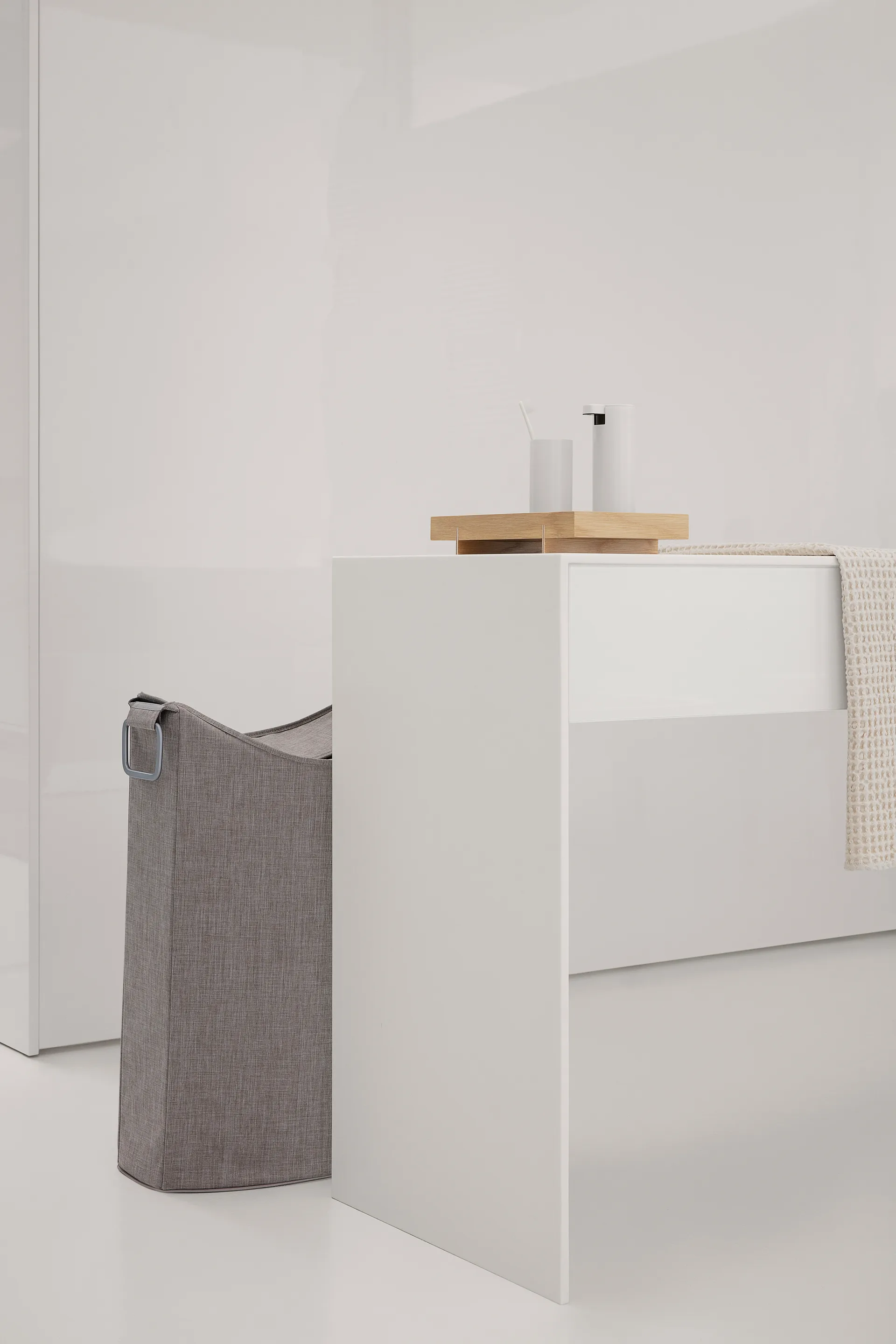 Dispensador de sabão Modo, Branco blomus