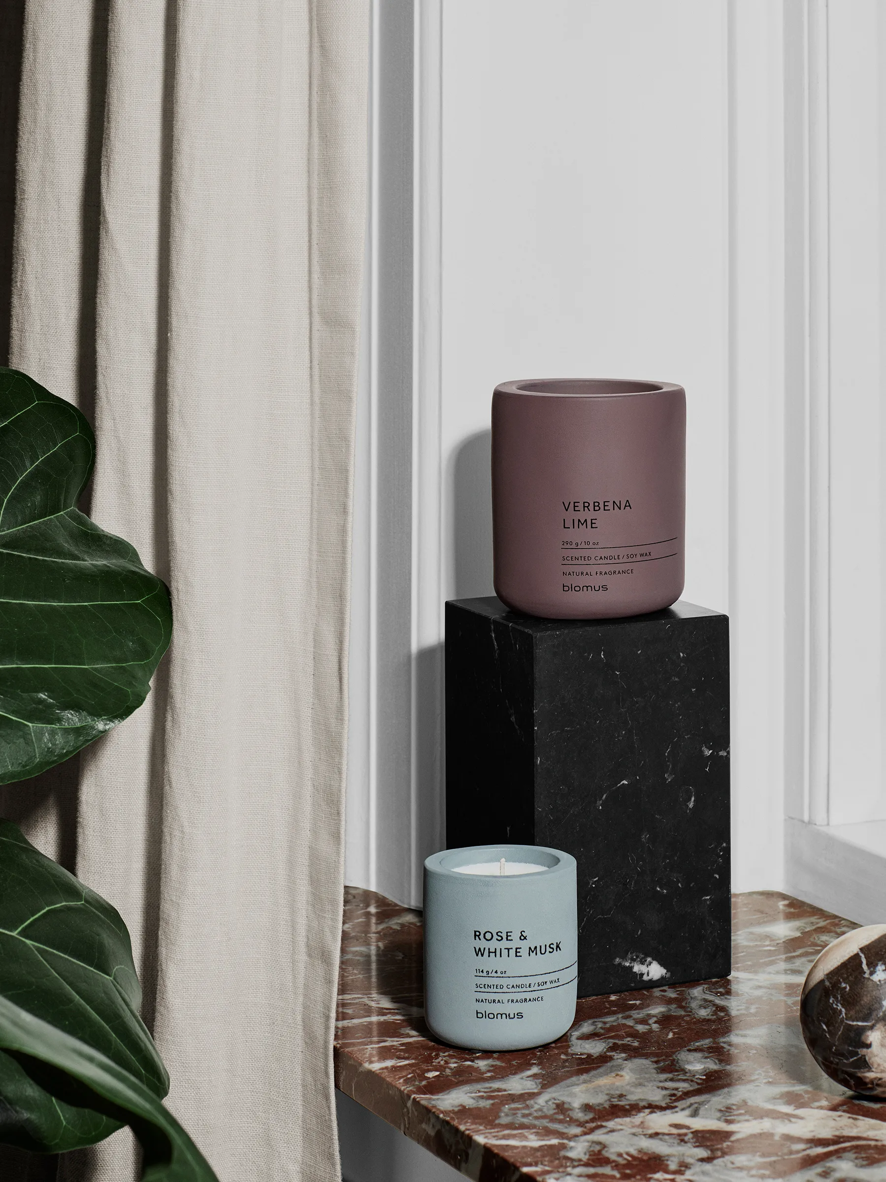 Fraga vela perfumada de 24 horas, Rose & White Musk-Flintstone blomus