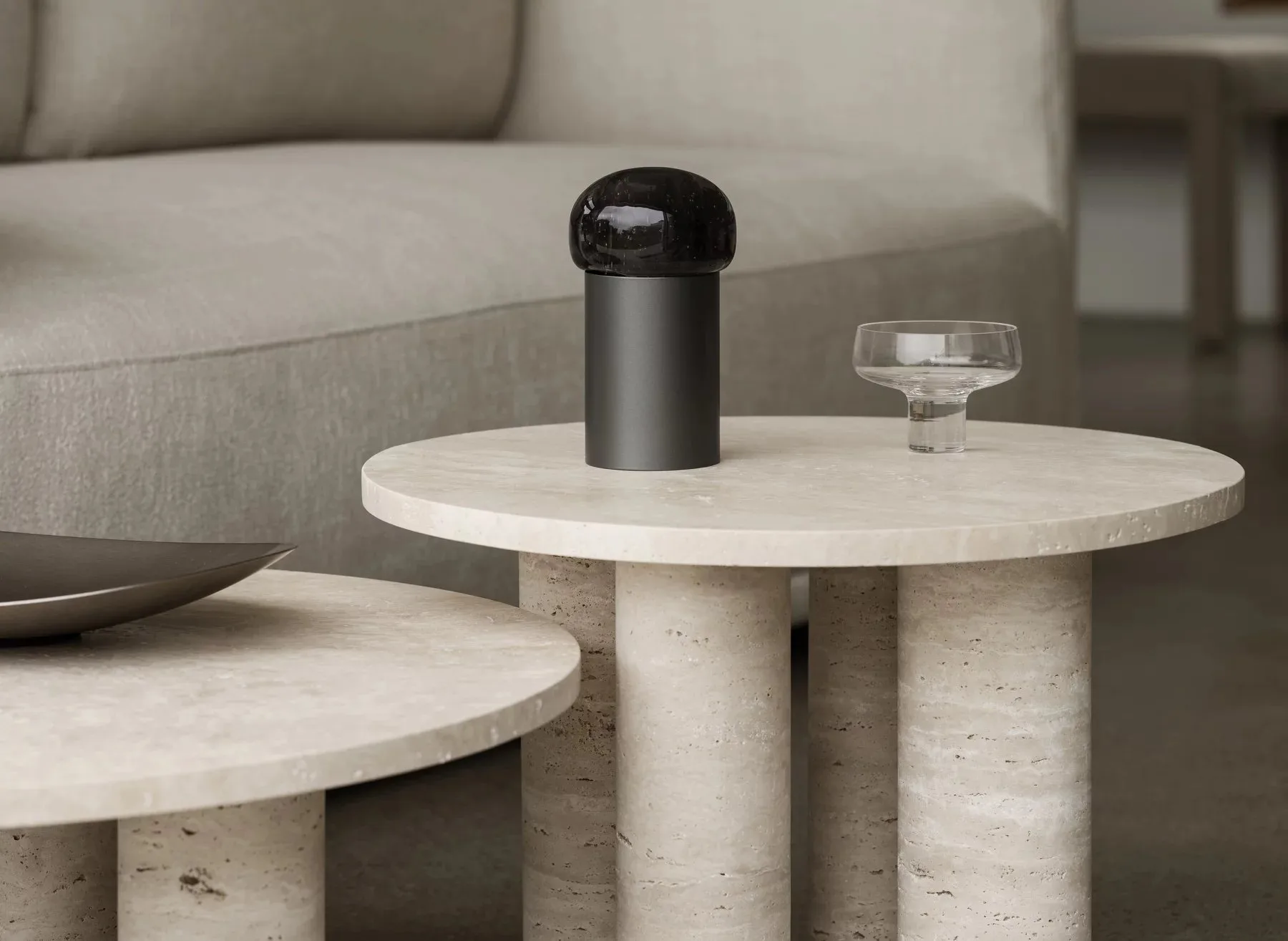 Mesa de centro Volos L Ø75 cm, Travertine blomus