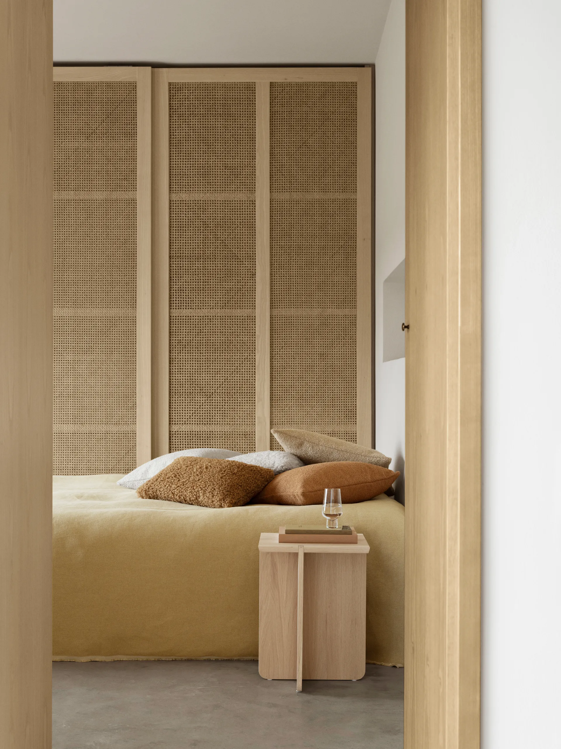 Mesa lateral Engawa, Carvalho, 35x35x46 cm blomus