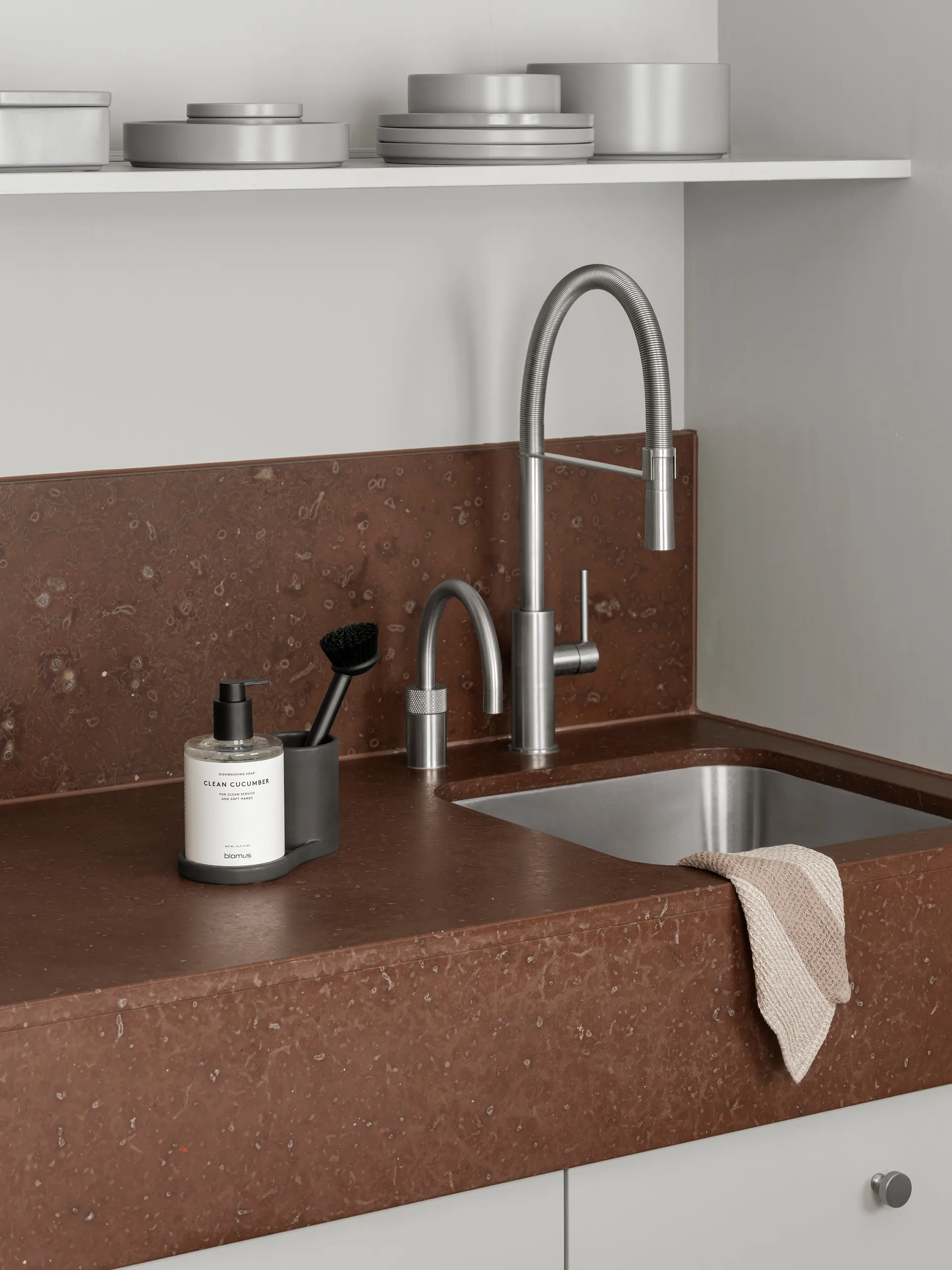 Piro suporte para escova de loiça e sabonete , Preto blomus