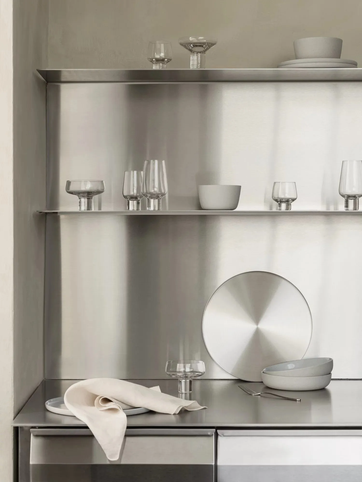 Tabuleiro PEASY L Ø38 cm, Stainless steel blomus