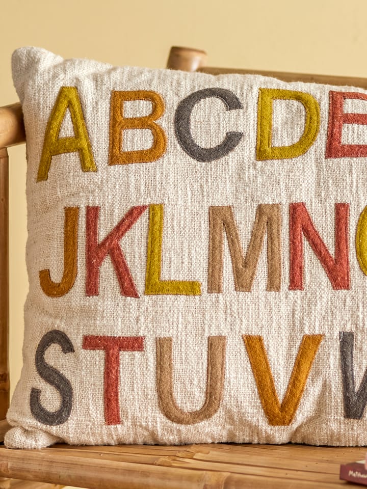 Almofada Lexi alphabet 40x60 cm, Nature-multi Bloomingville