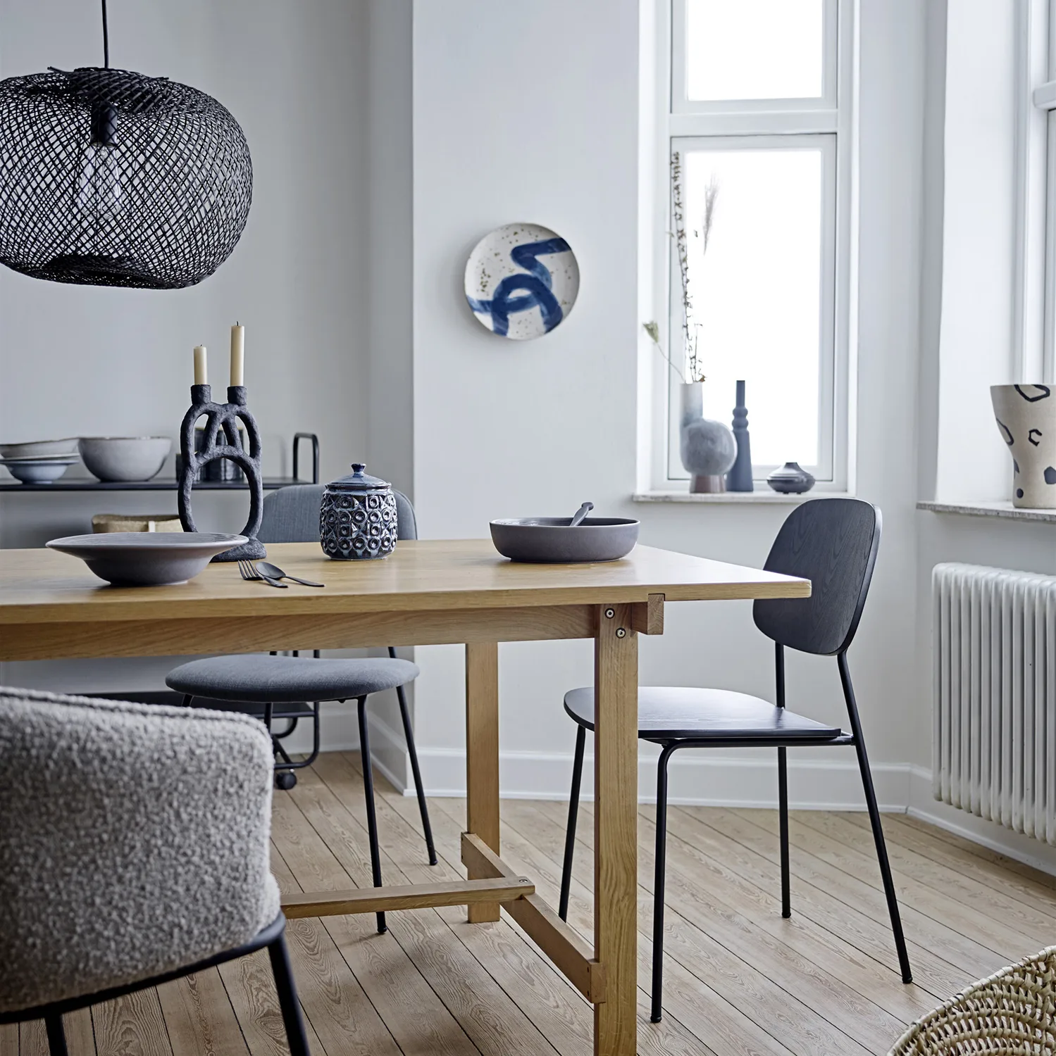 Cadeira de jantar Monza, preto Bloomingville