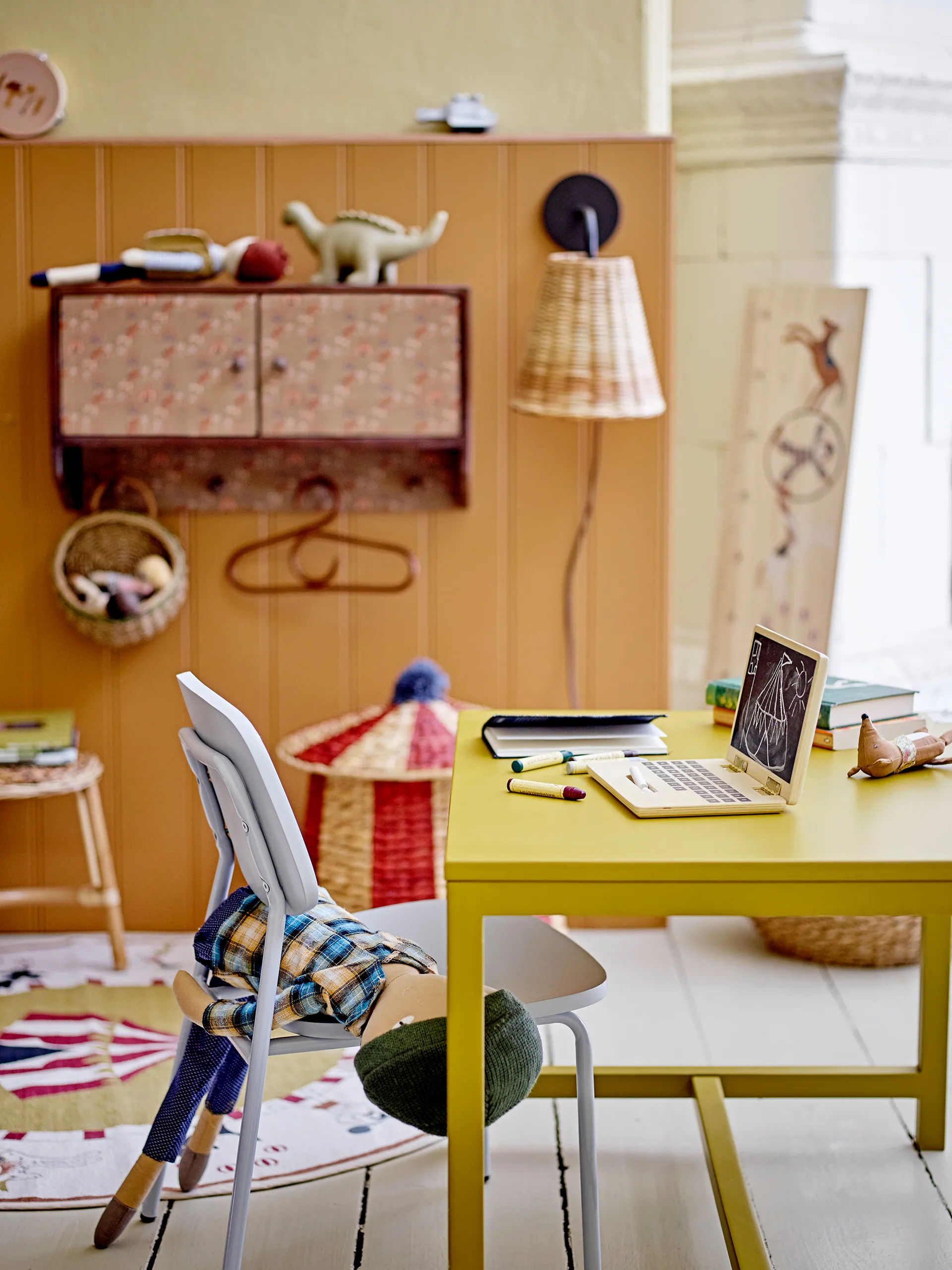 Cesta Birsen com tampa Ø40 cm, Nature-vermelho  Bloomingville