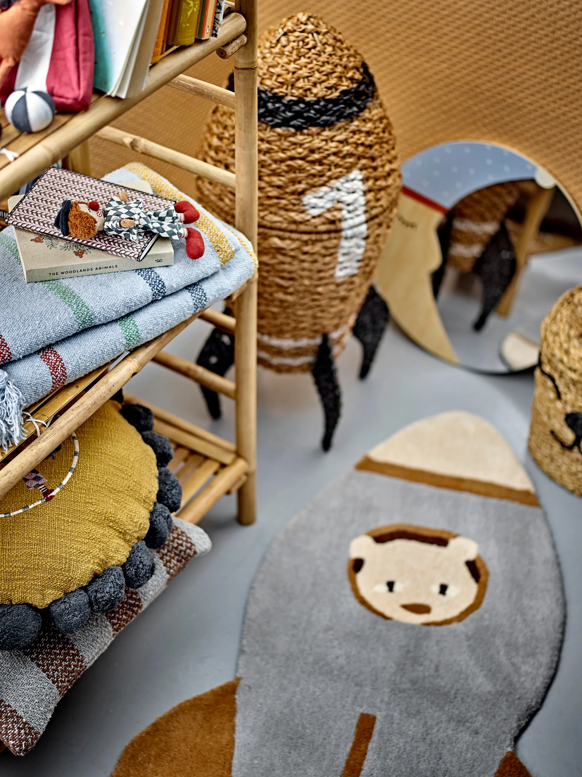 Cesta de armazenamento Cosmina com tampa Ø40x68,5 cm, Natureza Bloomingville