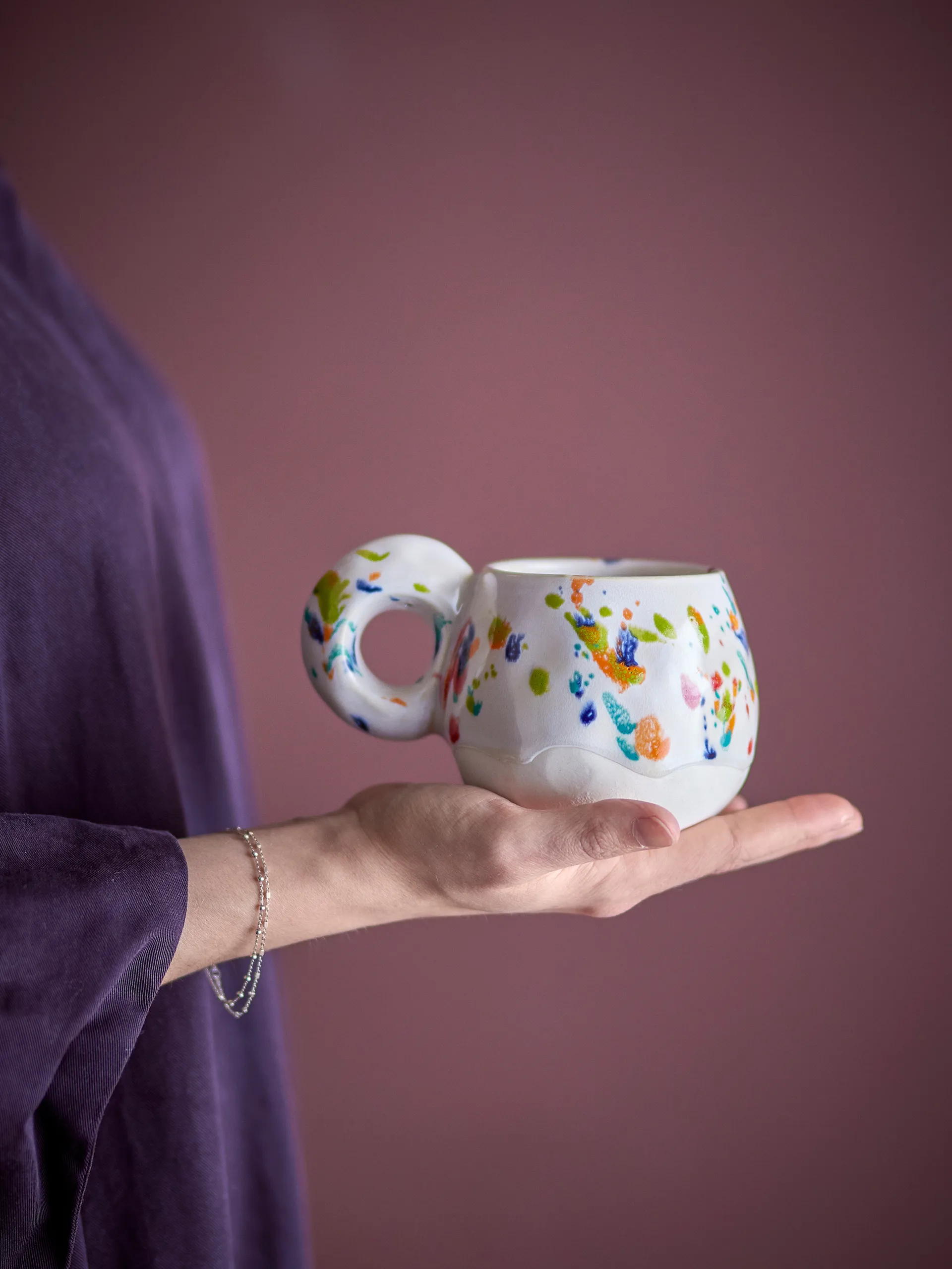 Conjunto de 4 canecas Freckles, Vermelho Bloomingville