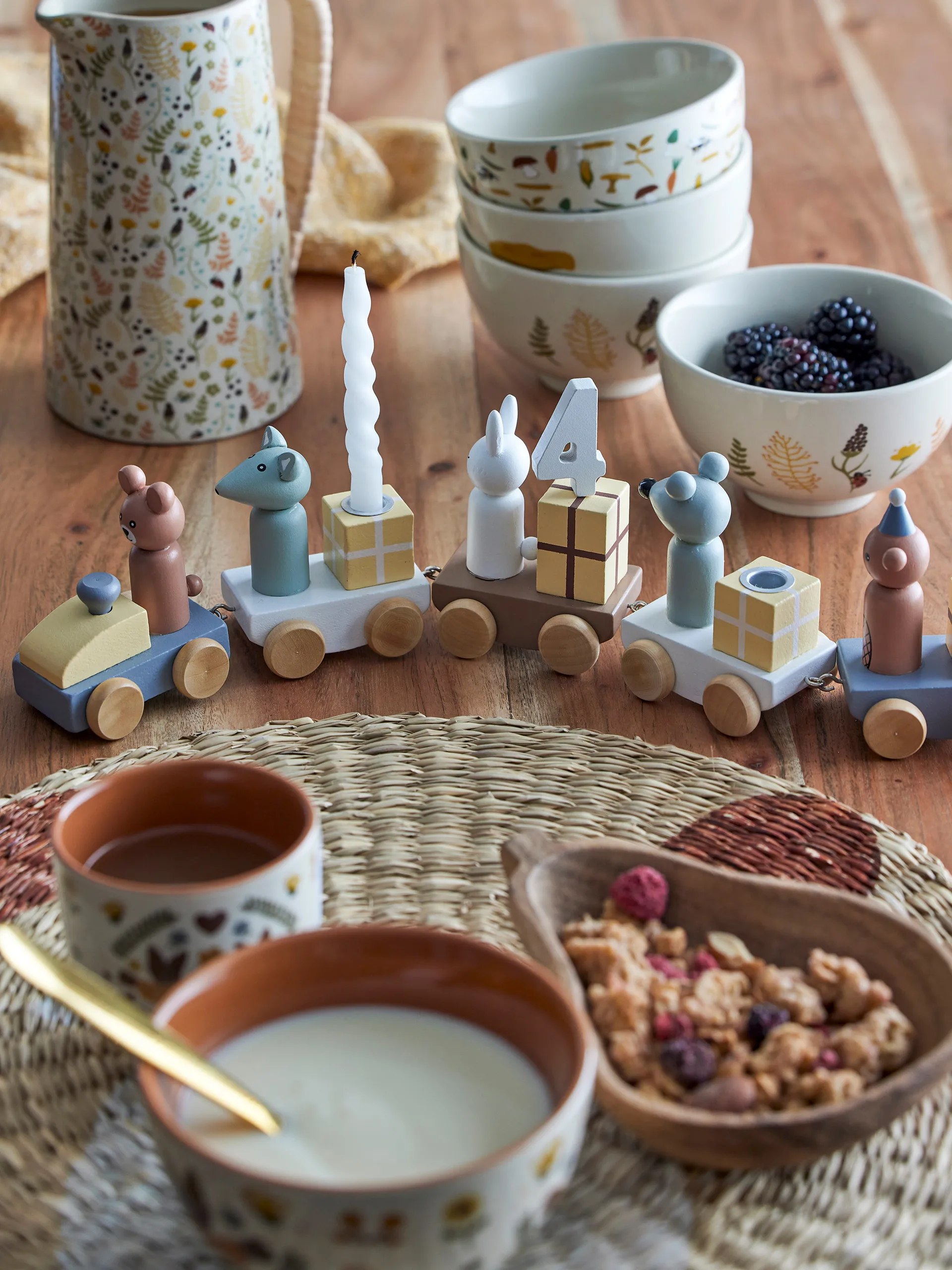 Junaid comboio de aniversário , Marrom Bloomingville