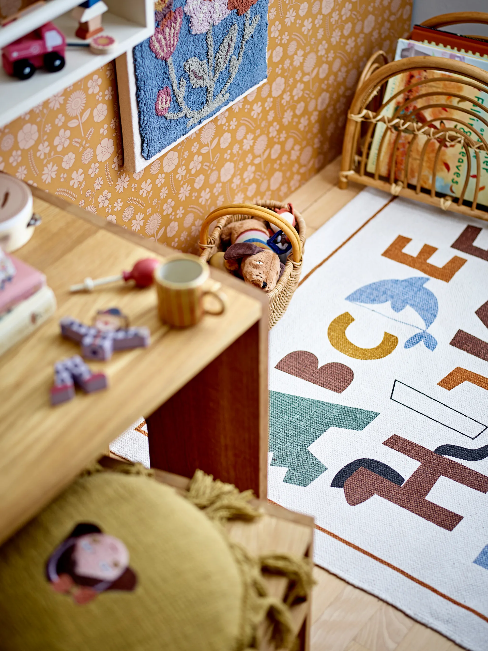 Memmo tapete 110x110 cm, Alphabet Bloomingville