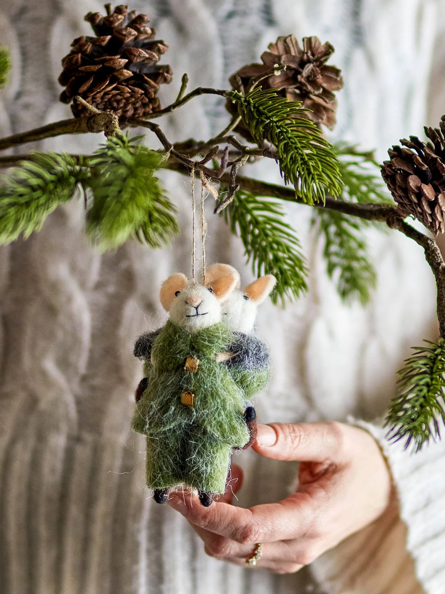 Peo enfeite de lã para a árvore de Natal 2 peças, Verde-cinzento, 11 cm Bloomingville