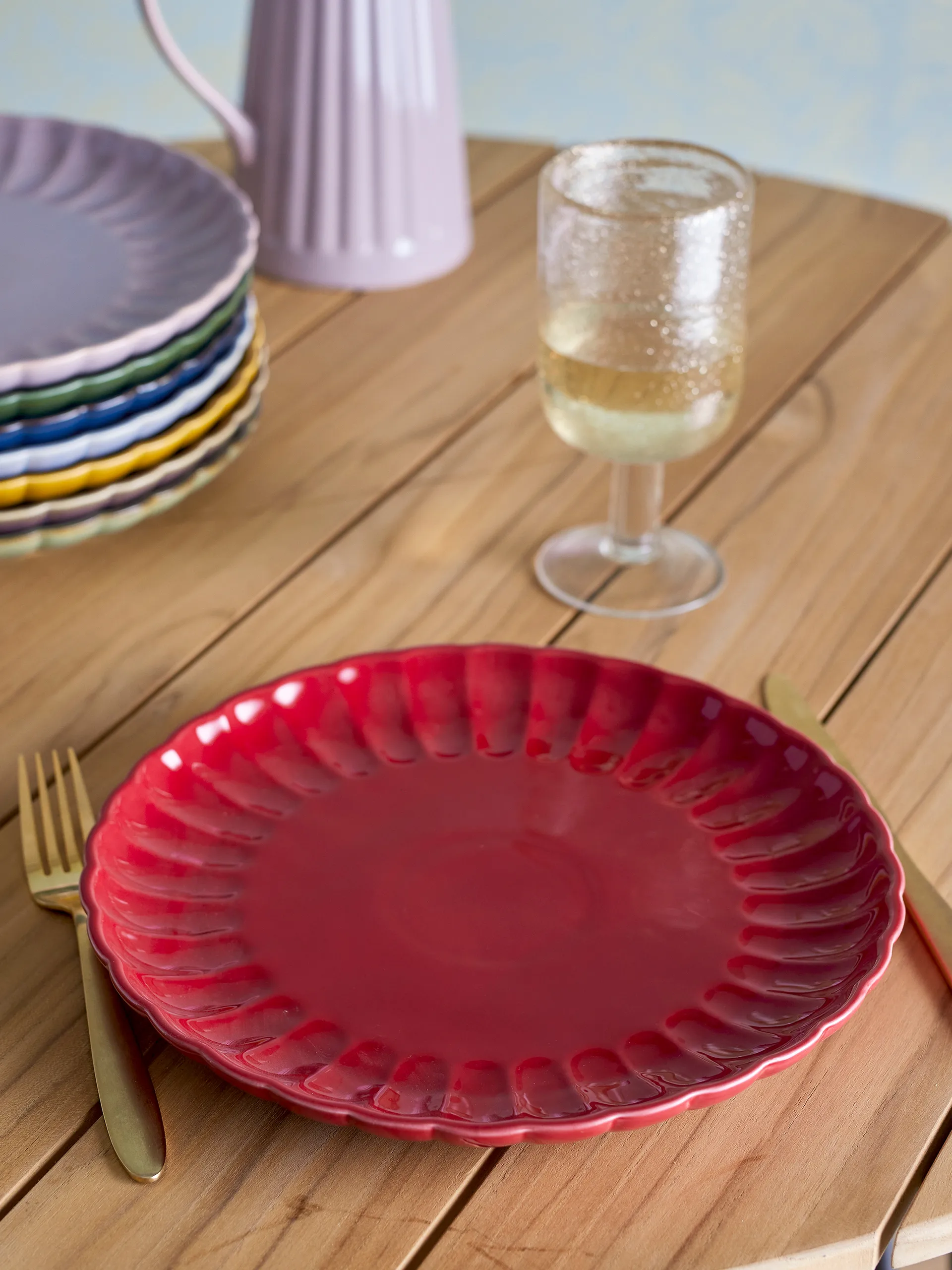 Prato Latina Ø27 cm, Red Bloomingville