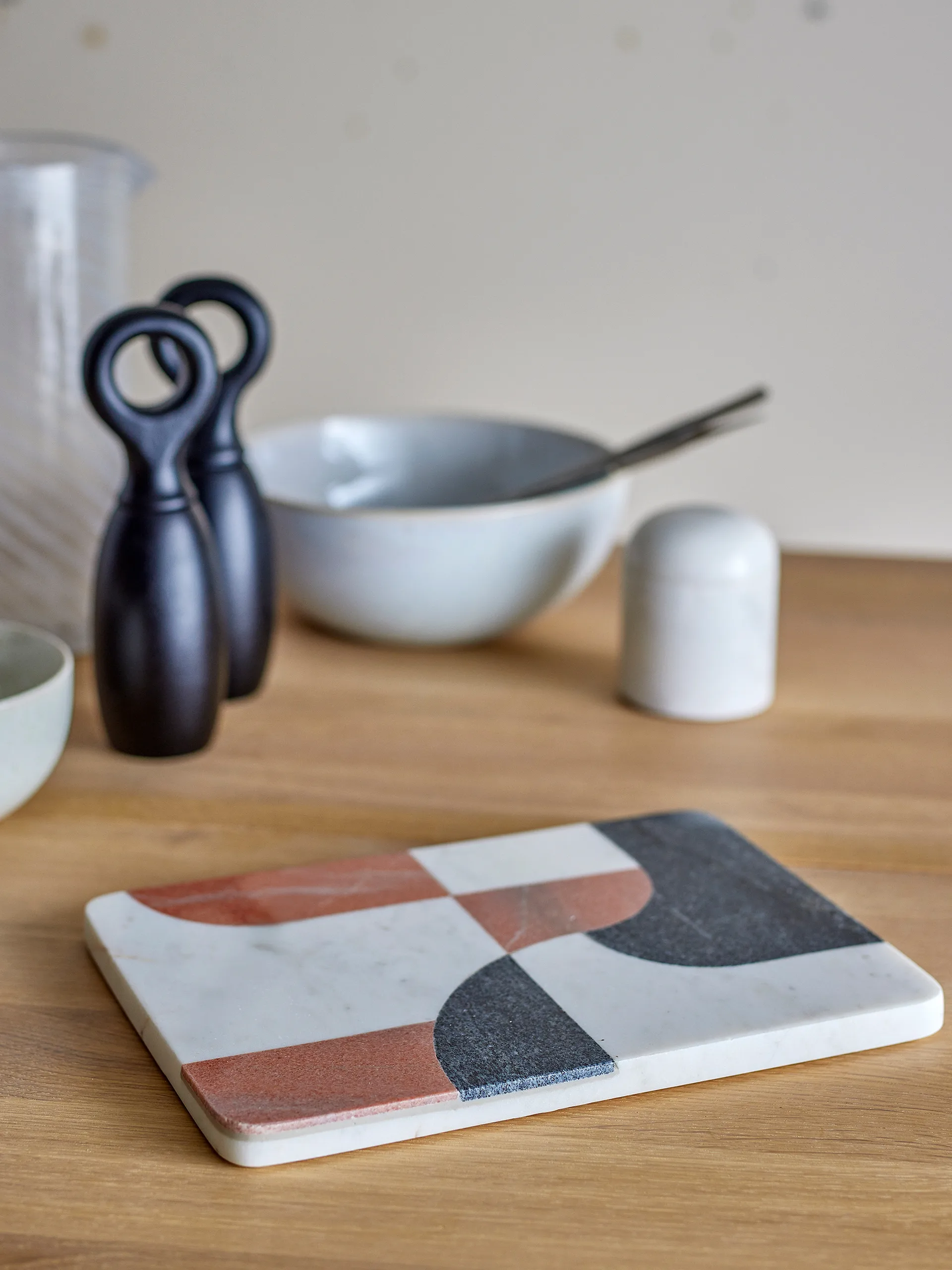 Tábua de cortar Jazzi 20x28 cm, Branco-preto-marrom Bloomingville