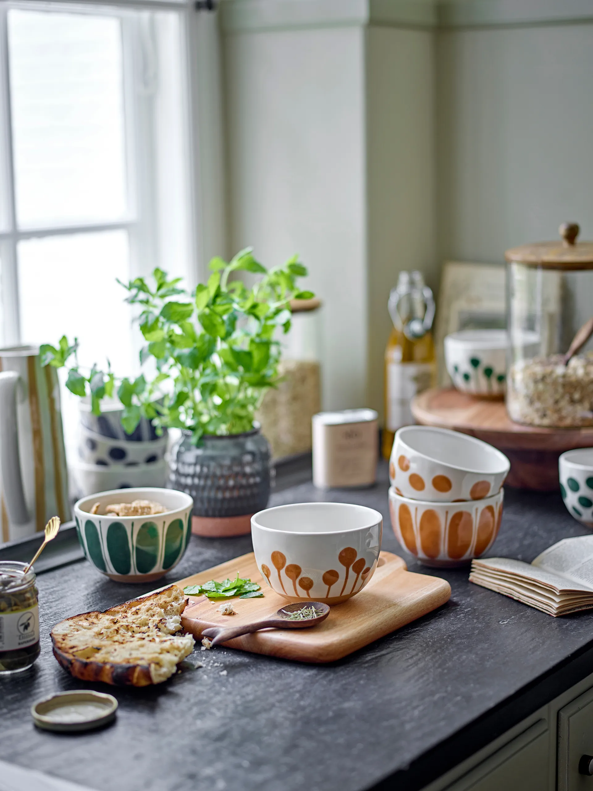 Tigela Linora 58 cl, 3-unid., Branco-castanho Bloomingville