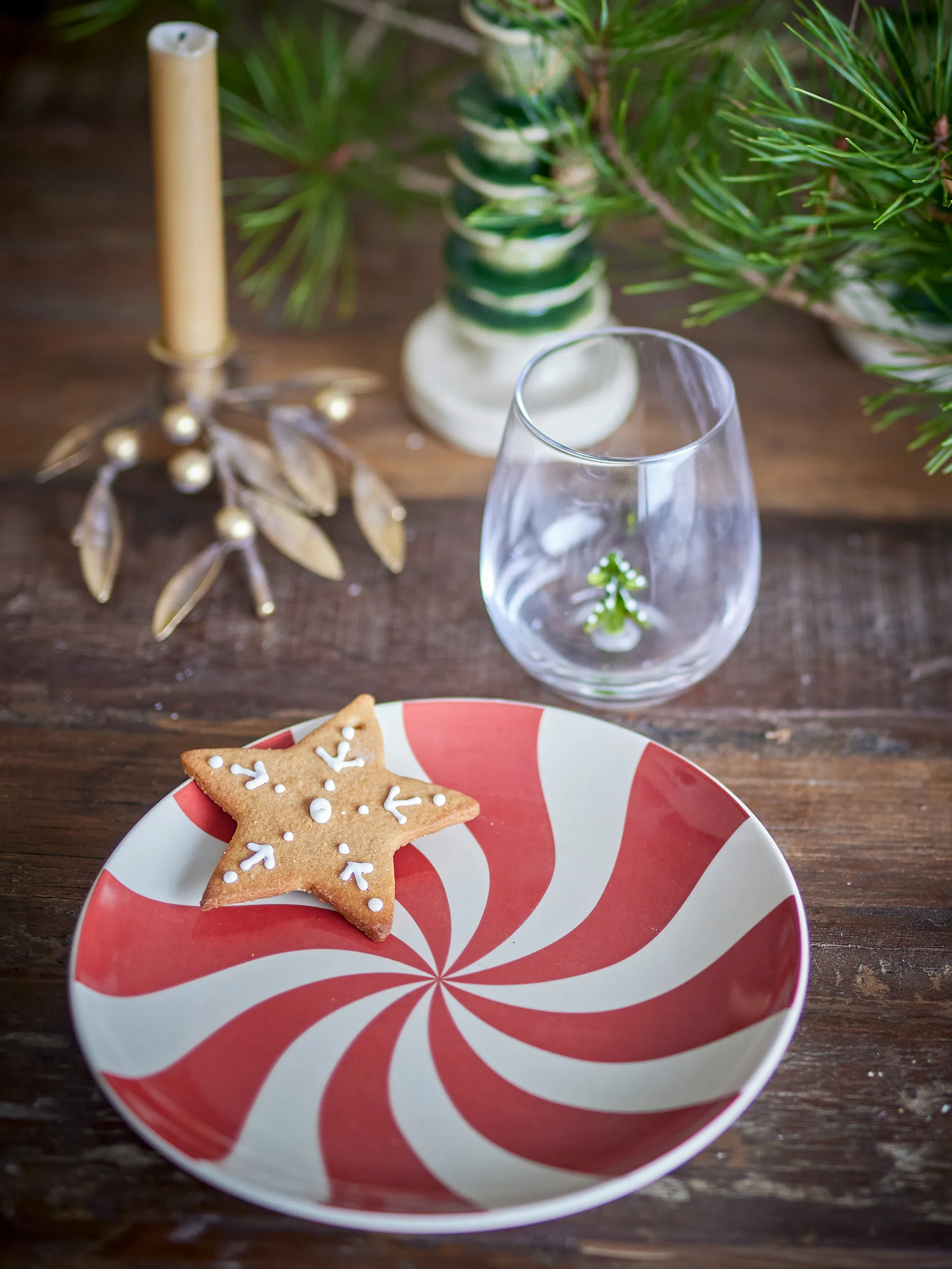 Yule prato Ø23 cm, Natural-vermelho Bloomingville