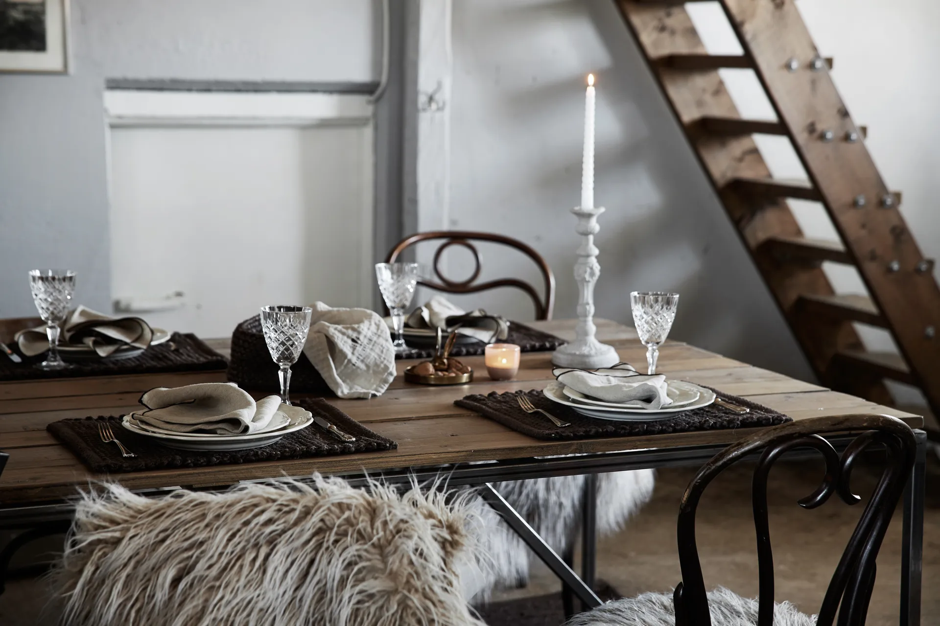 Almofada Dolly Ø35 cm, Brown Boel & Jan