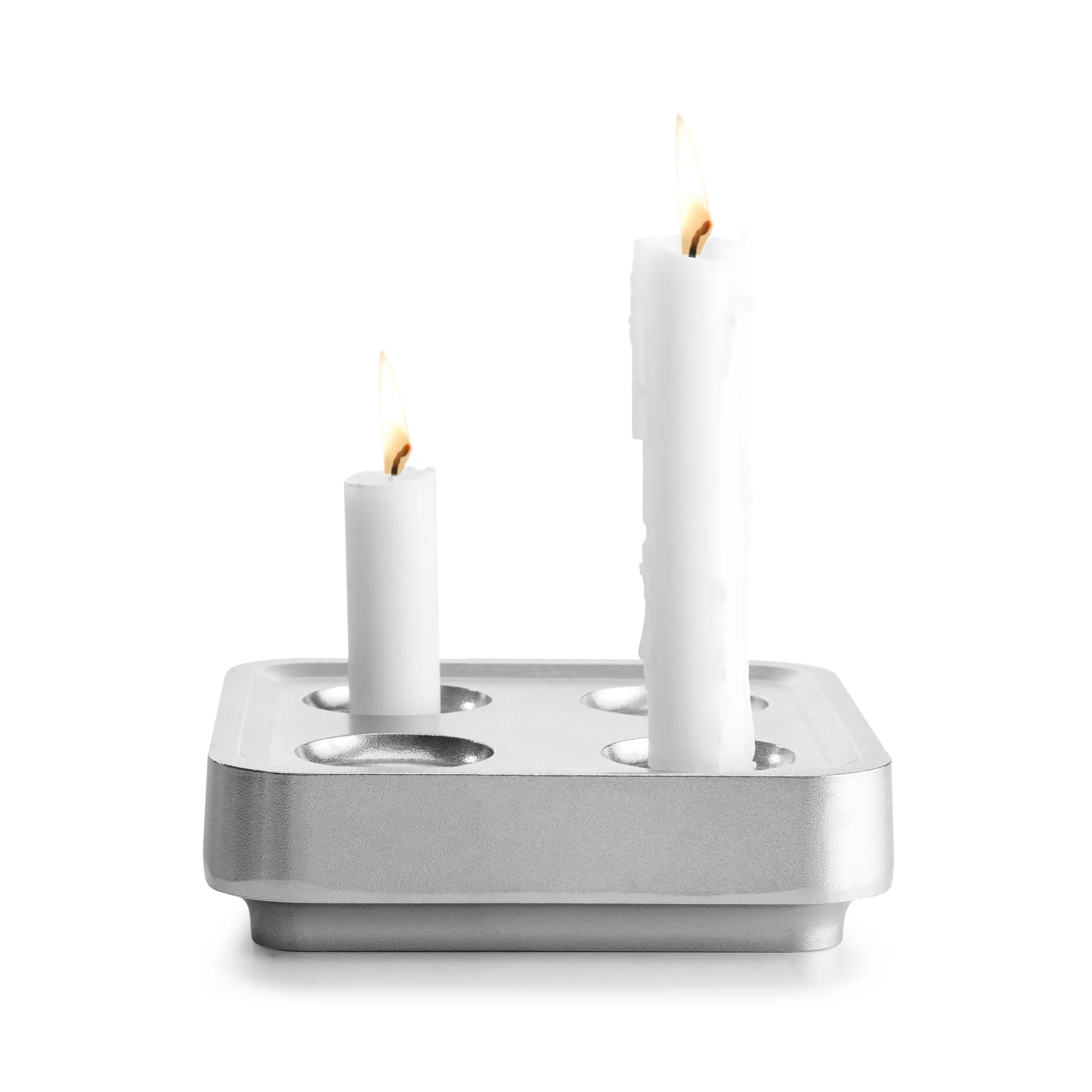 Quatro Stumpastaken, alumínio polido Born In Sweden