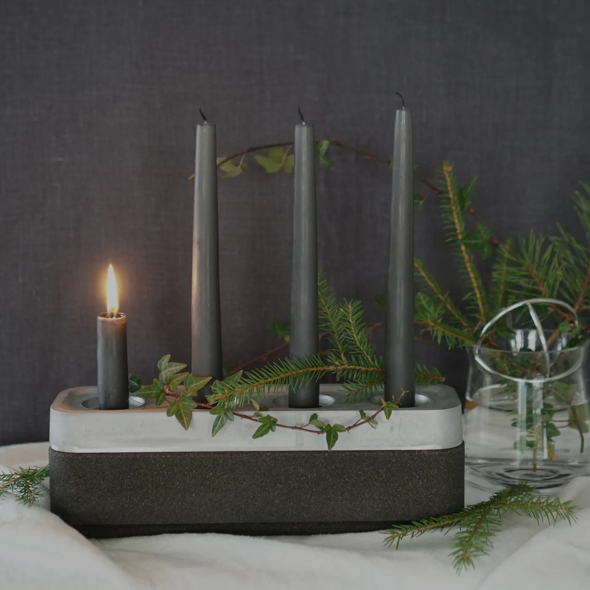 Suporte de velas polido Stumpastaken, 8,5x29,5 cm Born In Sweden