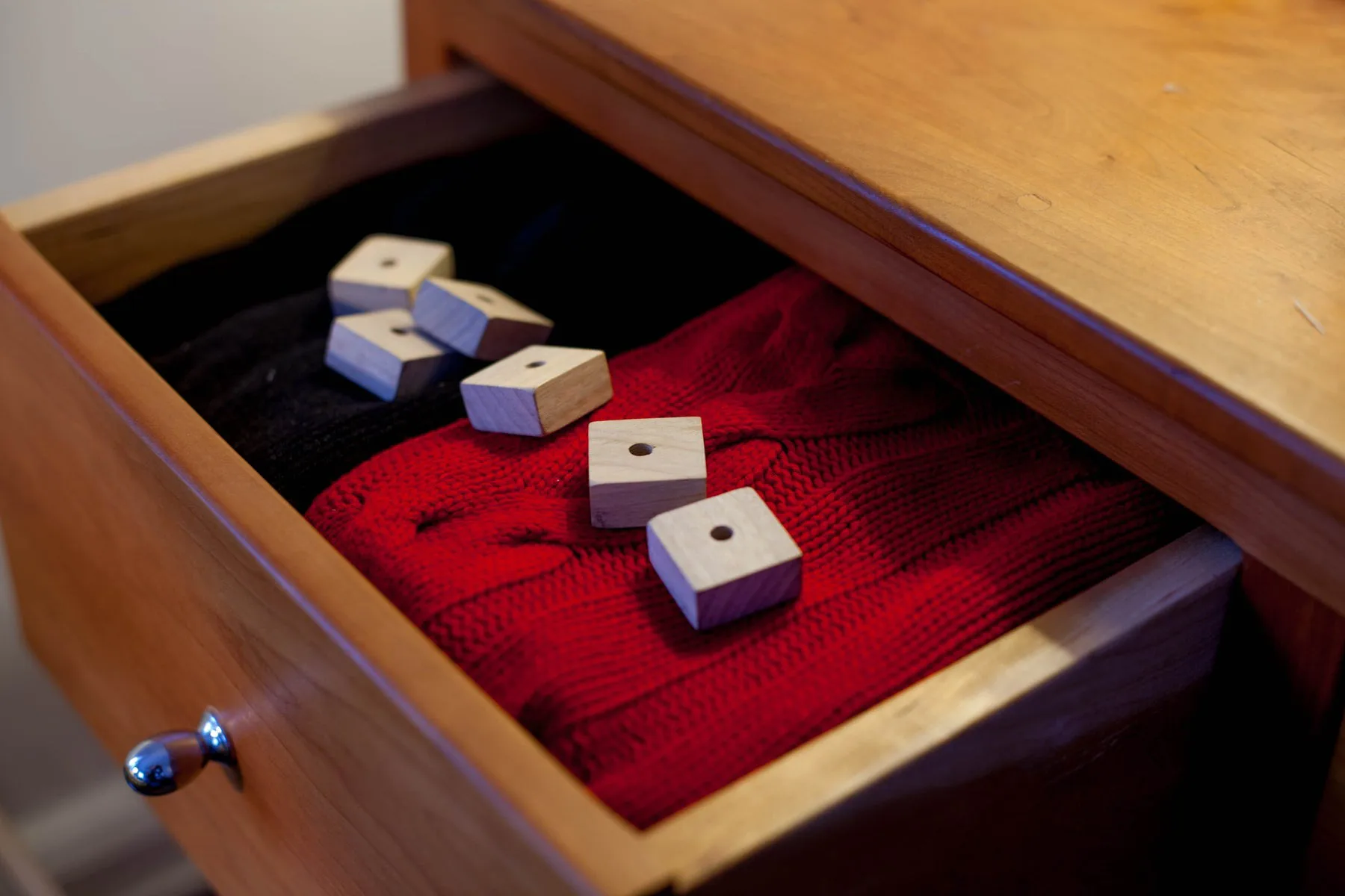 Bosign bloco de aroma em cedro branco com cordão, 10 unidade Bosign