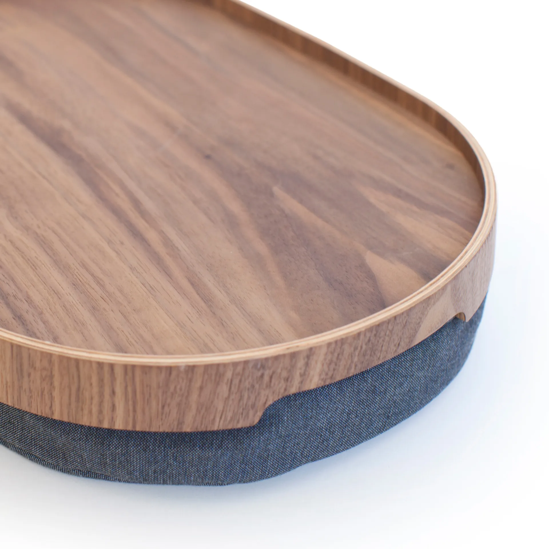 Bosign Knee bandeja curveline médio 26x39 cm, Noz Bosign