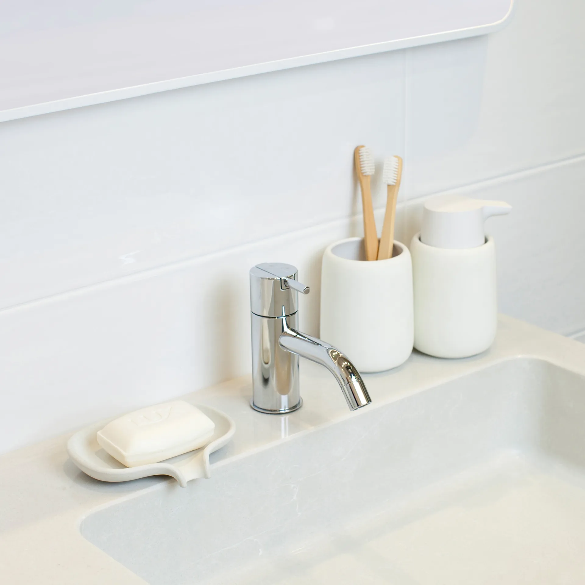 Soap Saver Flow porta-sabonete com canal de drenagem em concreto, Branco Bosign