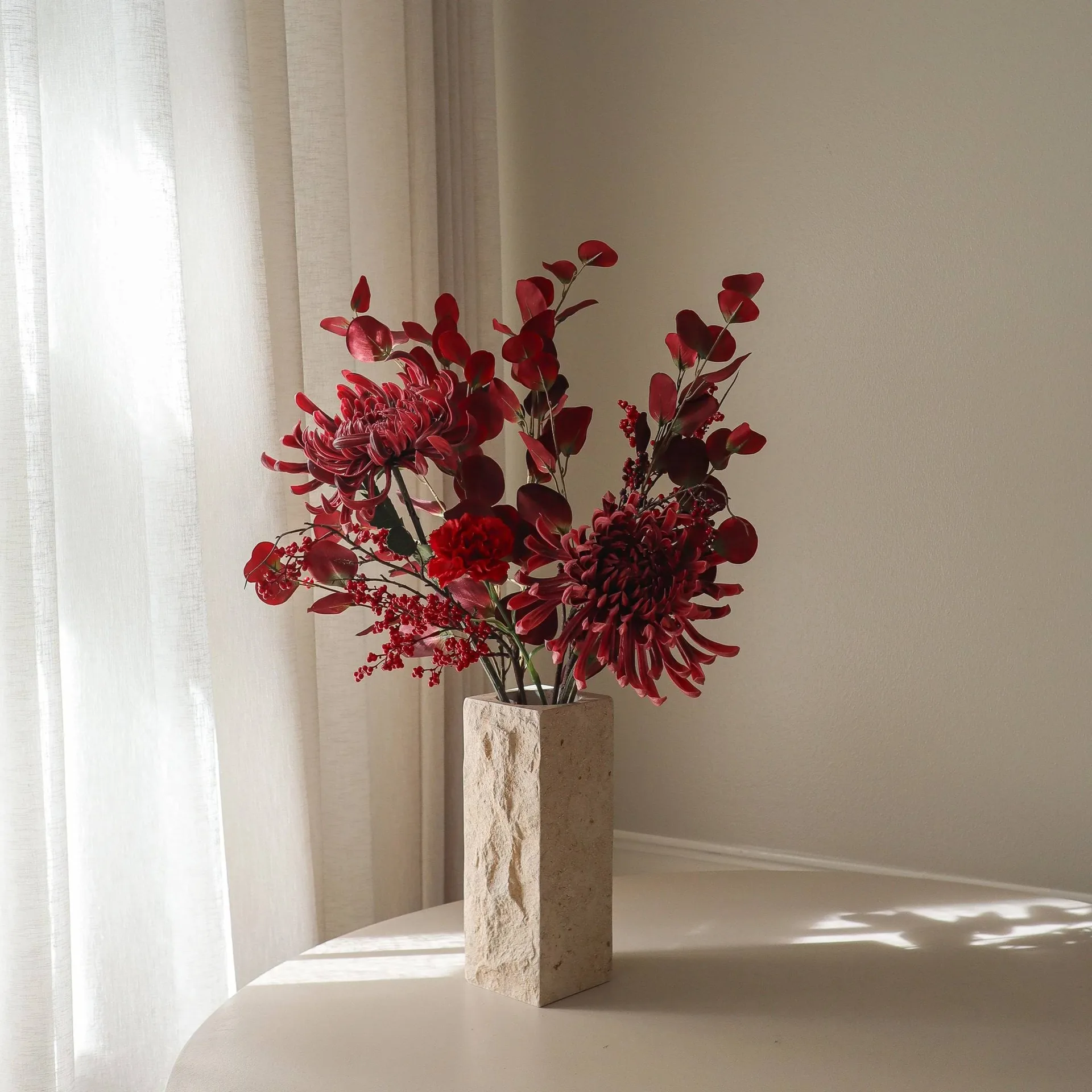 Berry drama ramo artificial, Crisântemo-aranha, cravo, eucalipto, 84 cm Botané