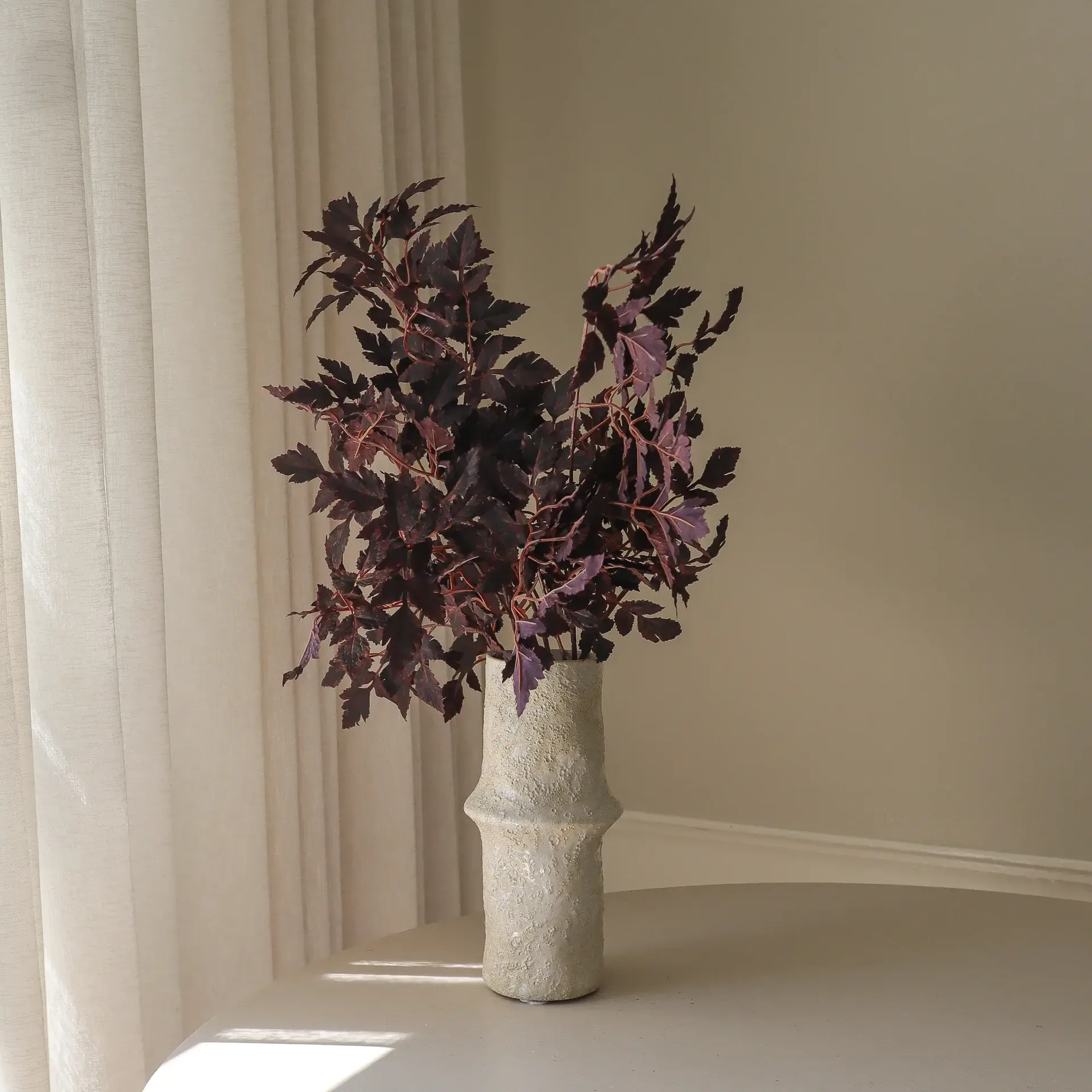 Burgundy Plum Leaves ramo artificial, 85 cm, 4 unid. Botané