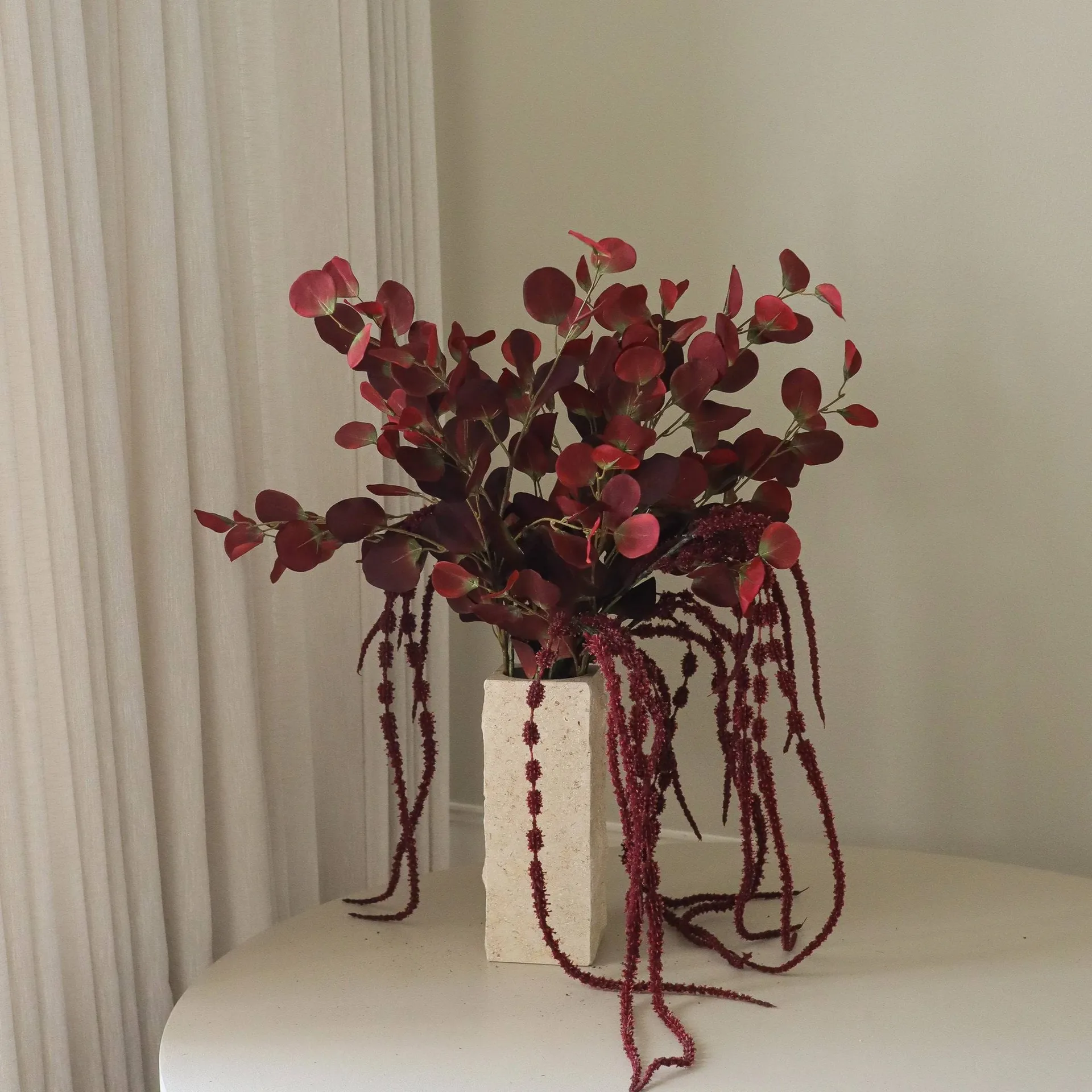 Burgundy veil ramo artificial, Eucalipto, amaranto, 84 cm Botané